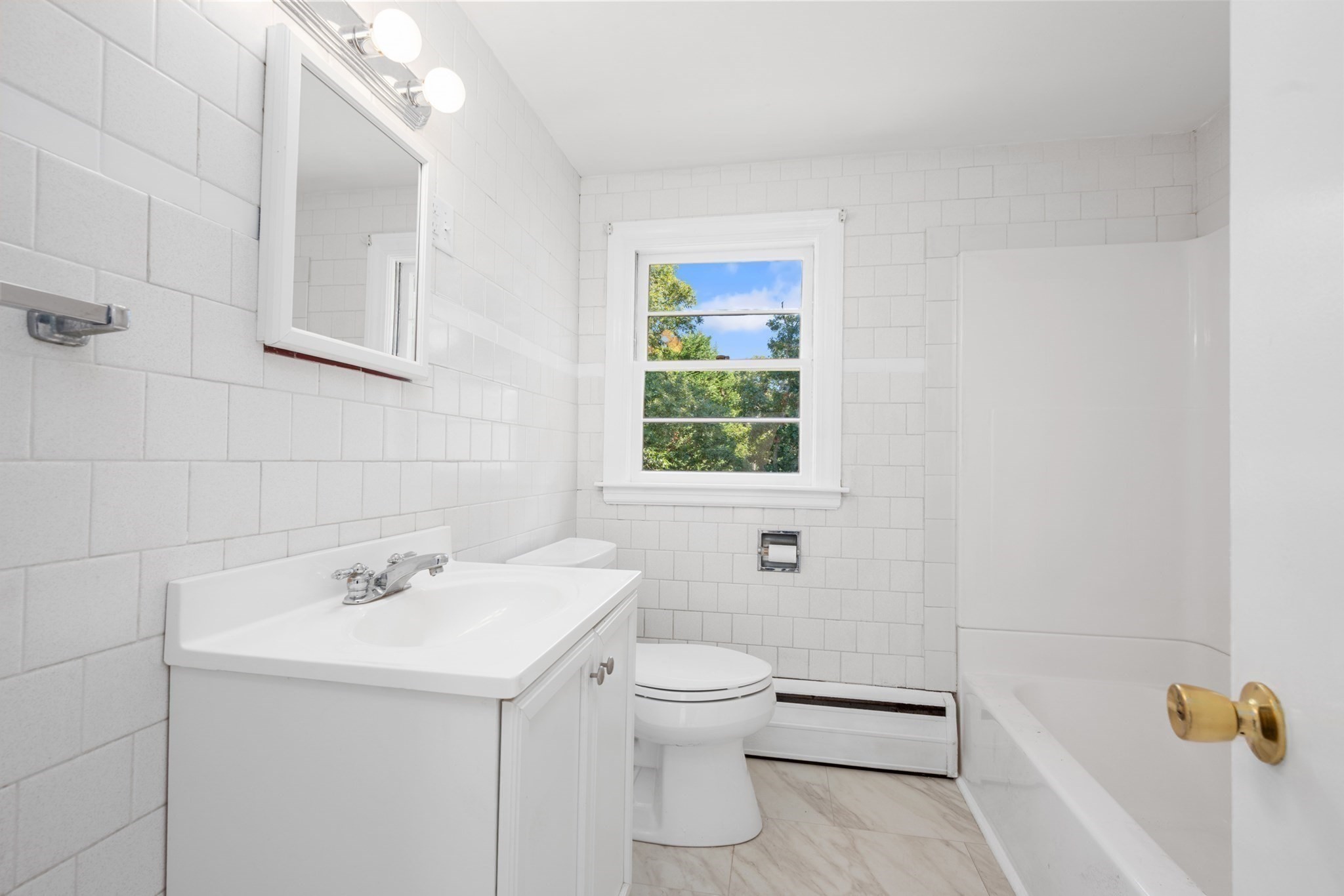 129 Belmont Property Photo 28