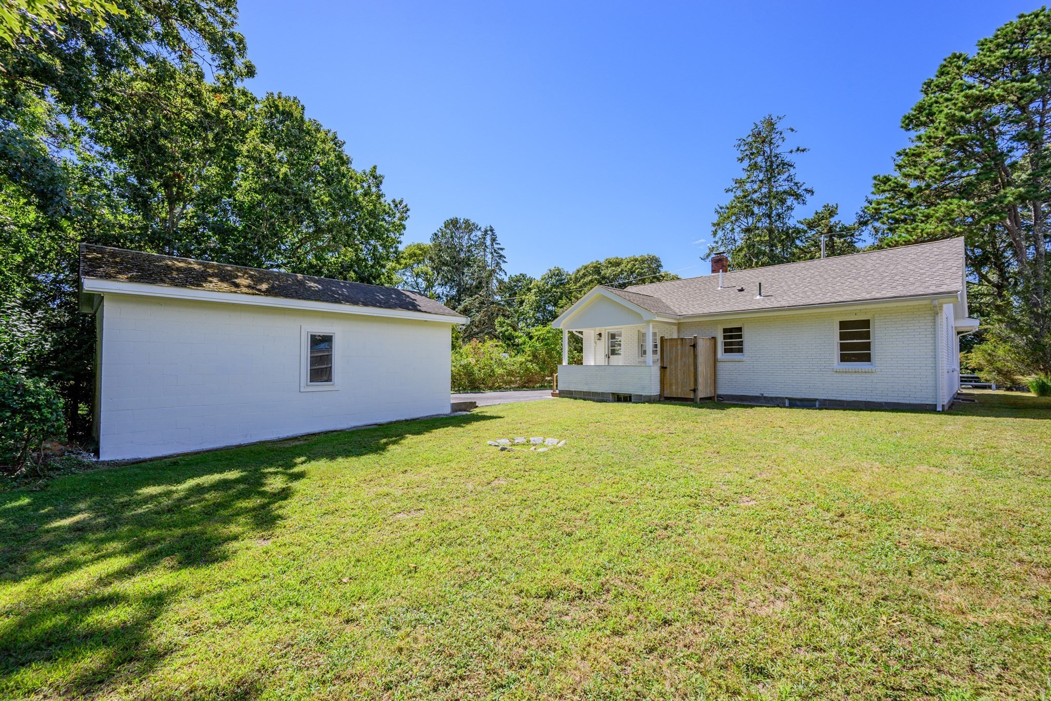 129 Belmont Property Photo 37