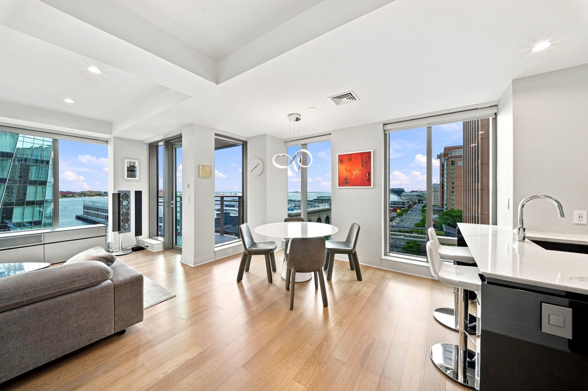 133 Seaport Blvd # 1122 Property Photo 13