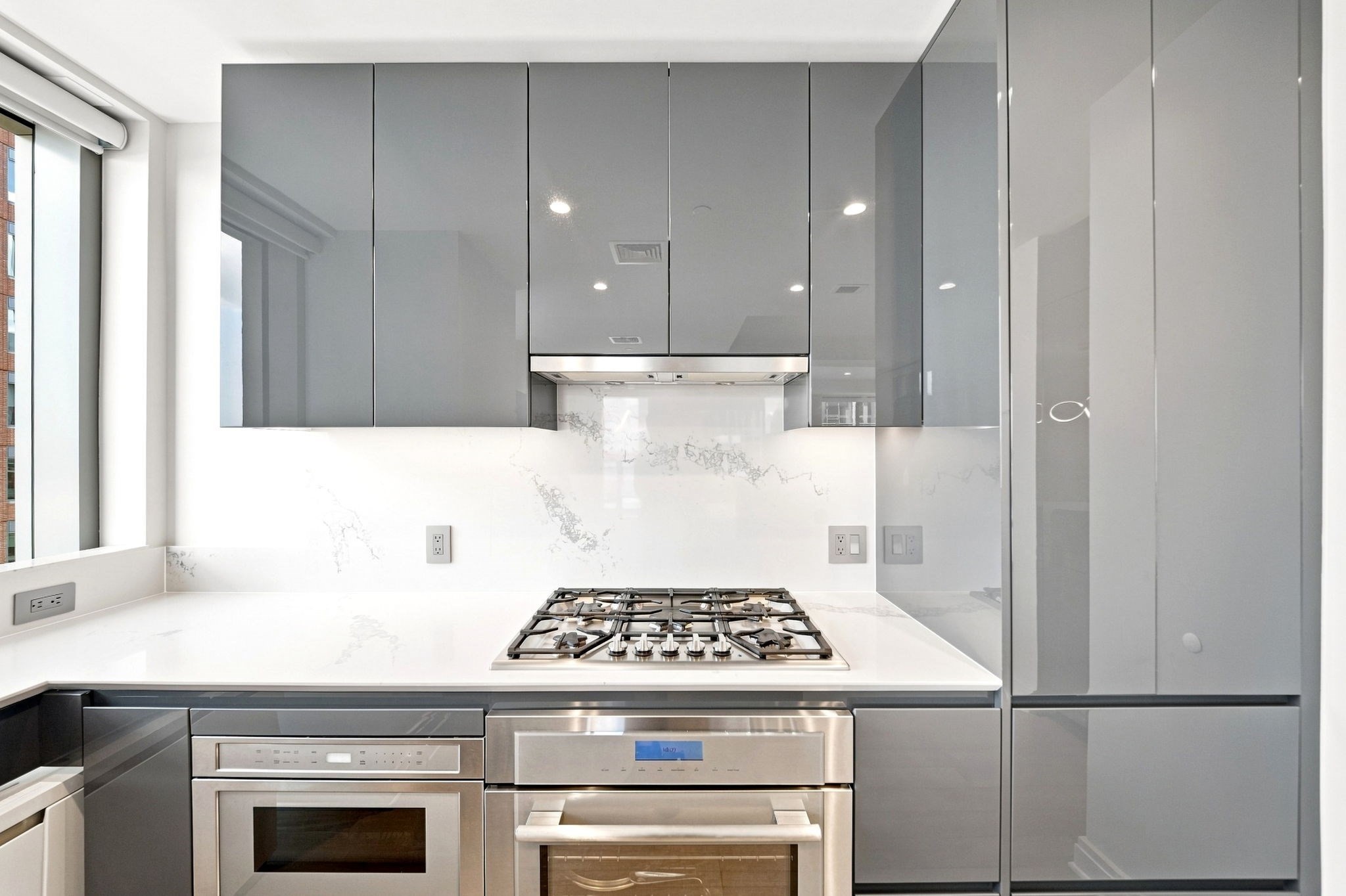 133 Seaport Blvd # 1122 Property Photo 16