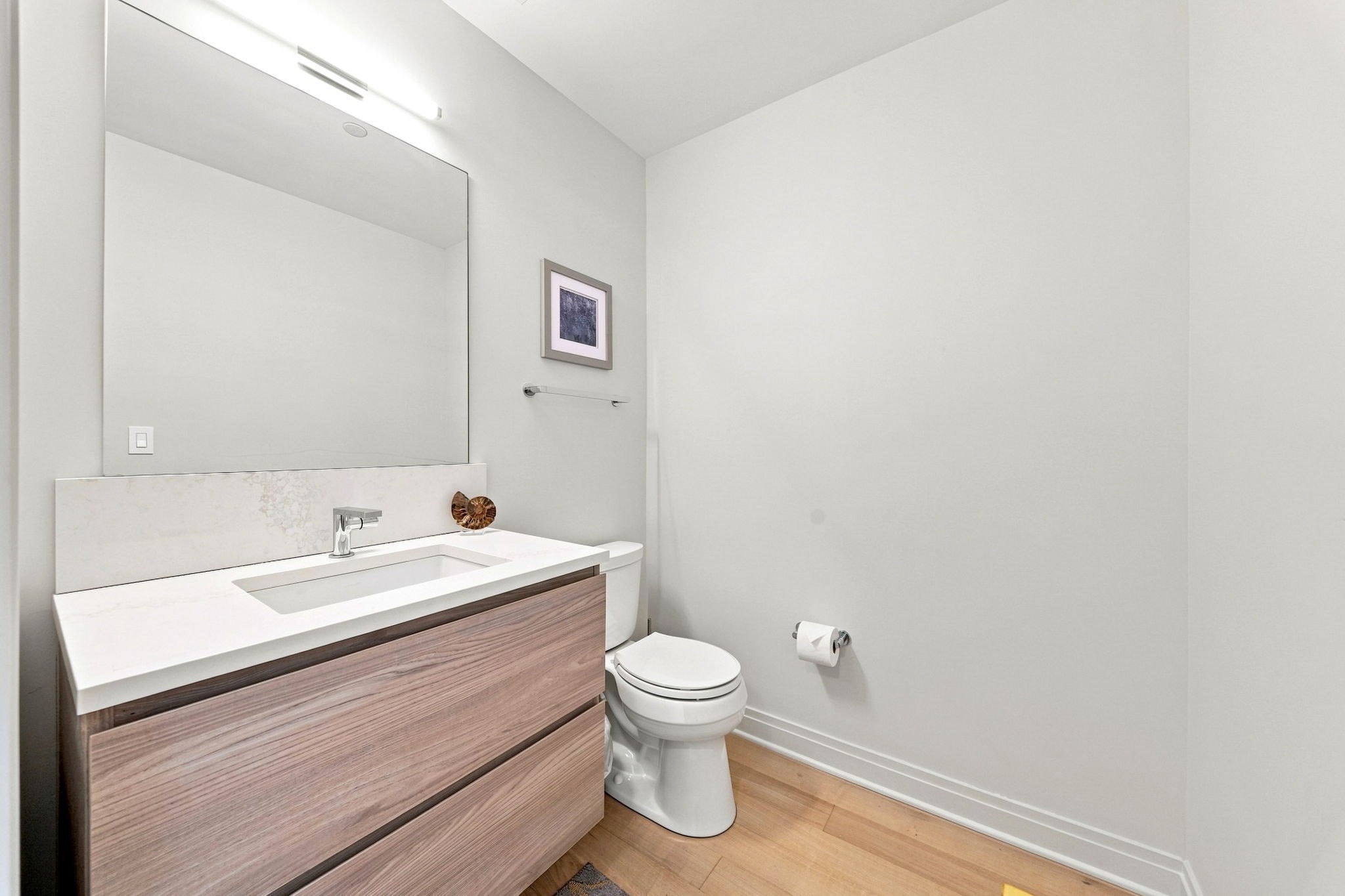 133 Seaport Blvd # 1122 Property Photo 24