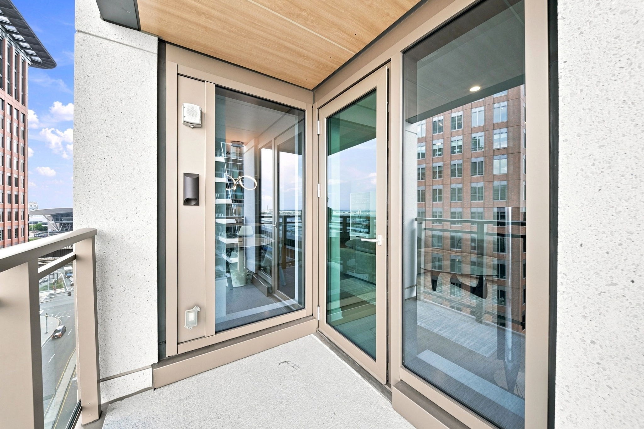 133 Seaport Blvd # 1122 Property Photo 26