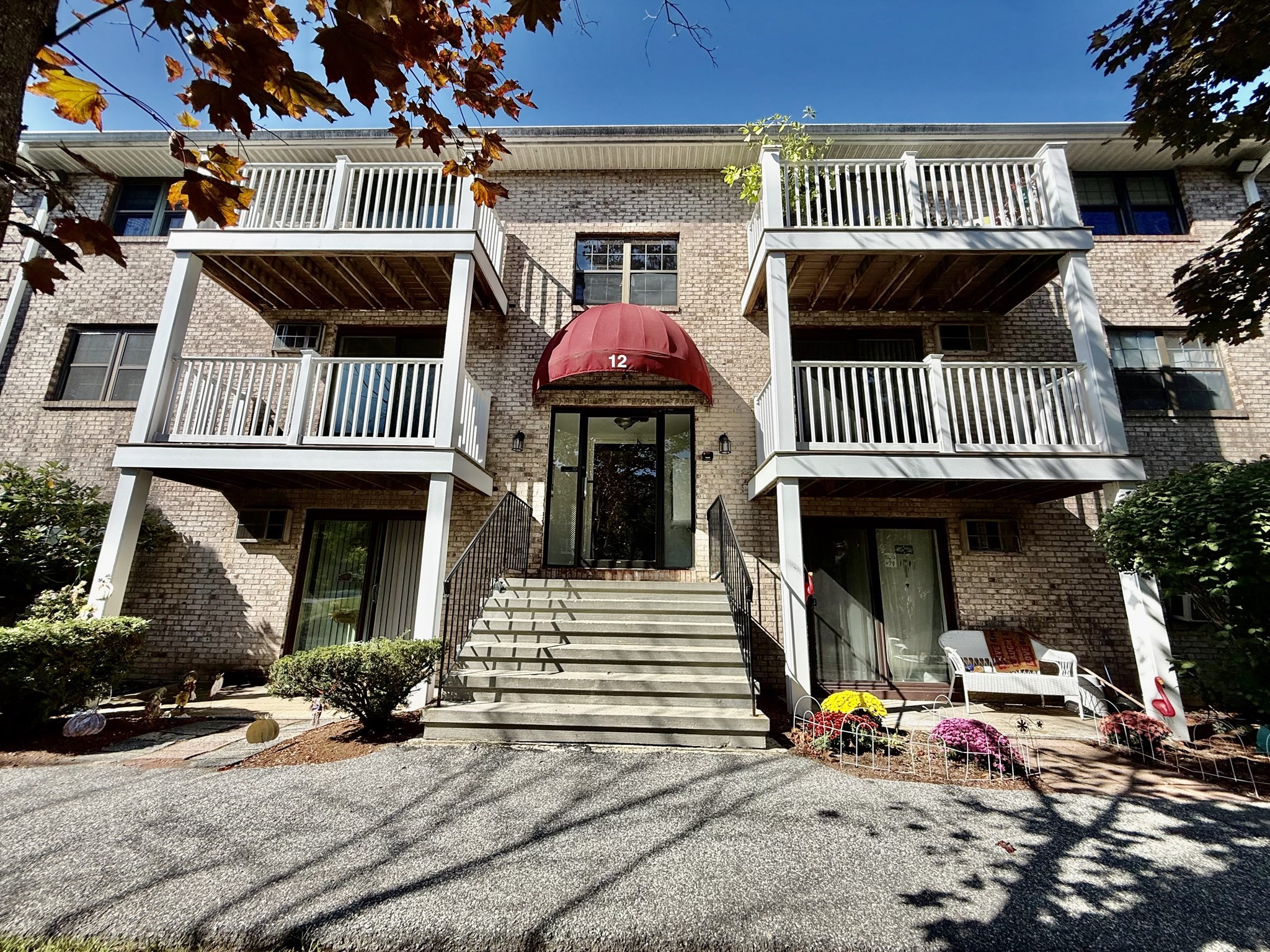 12 Kenmar Drive # 87 Property Photo 1