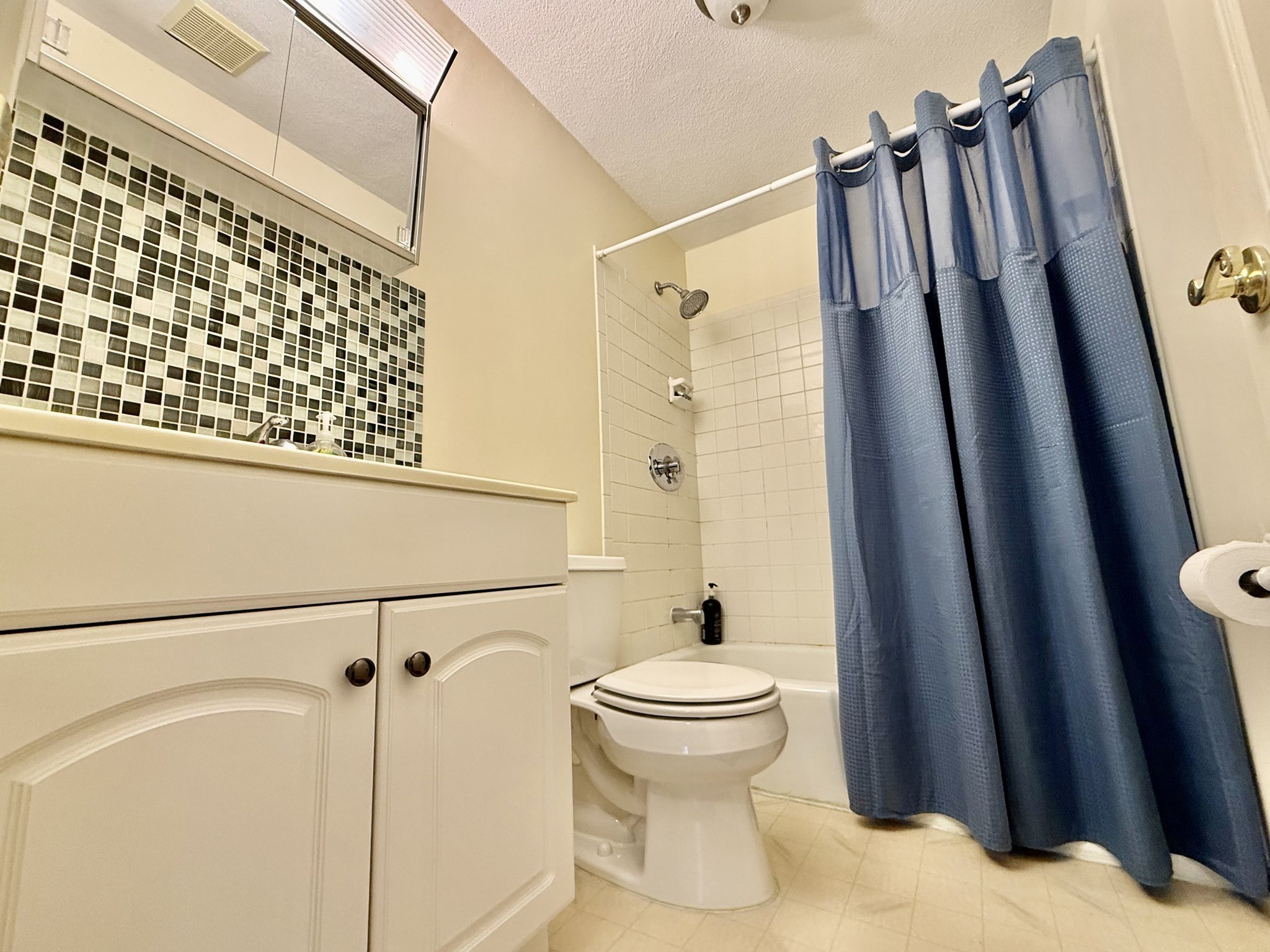 12 Kenmar Drive # 87 Property Photo 16
