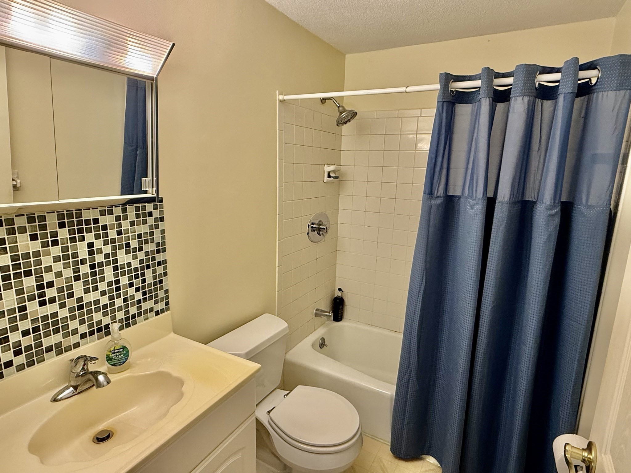 12 Kenmar Drive # 87 Property Photo 17