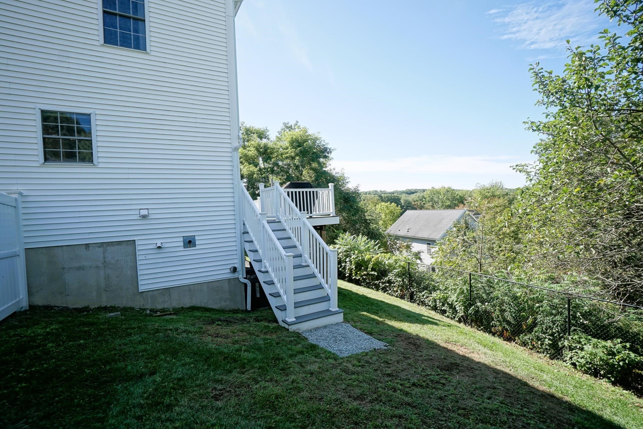 5 Overlook Circle Property Photo 6
