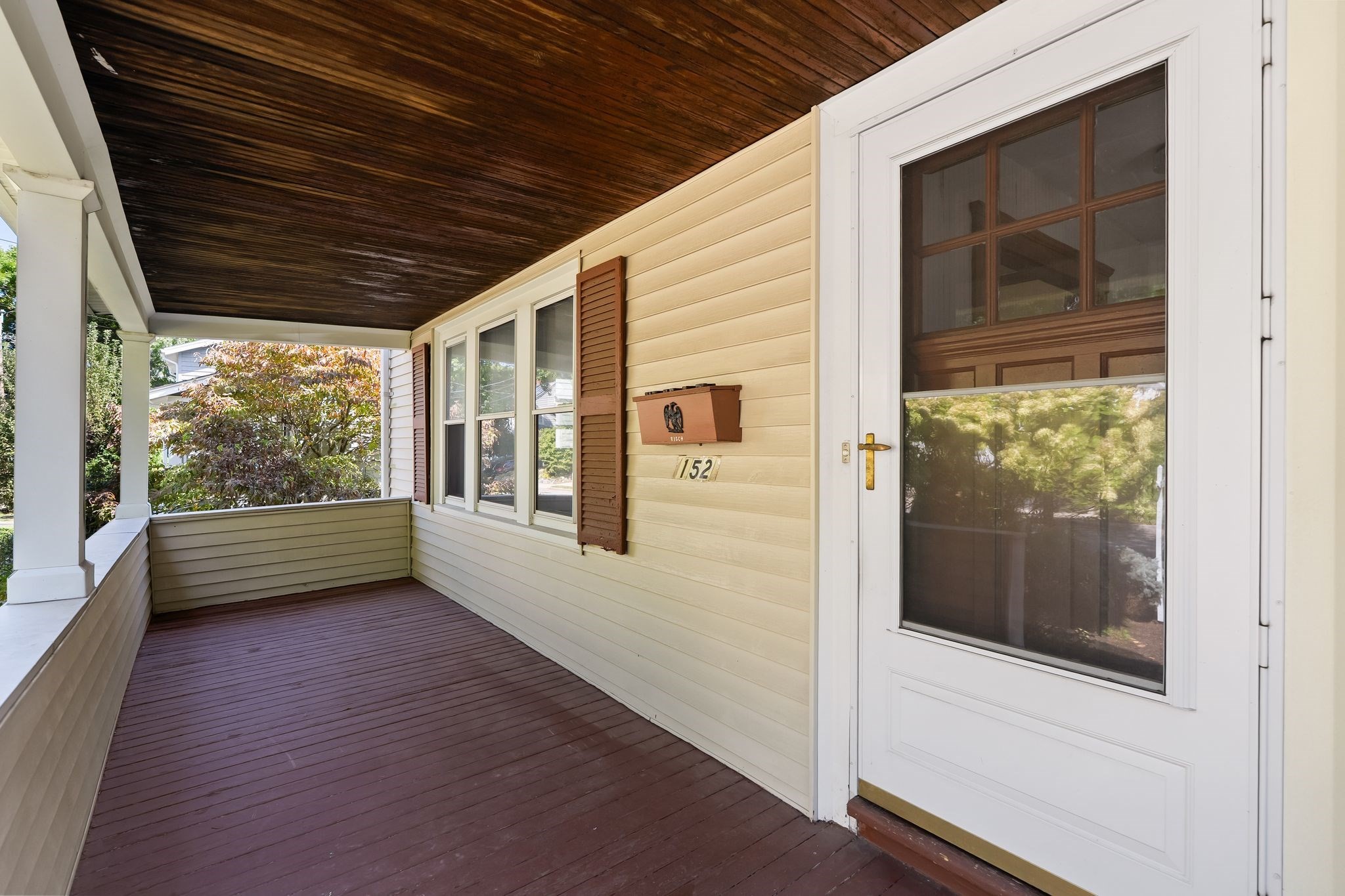 152 Mount Vernon St Property Photo 4
