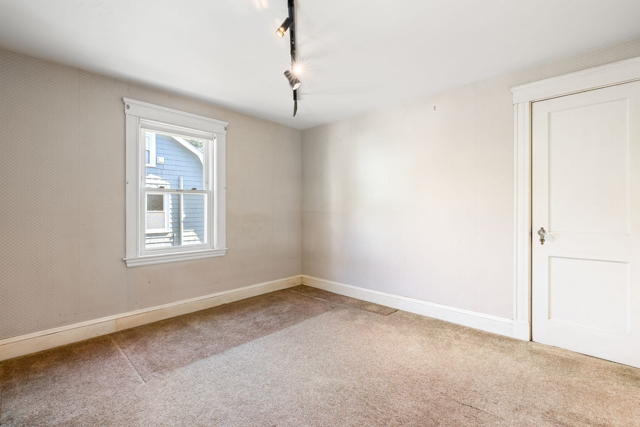 152 Mount Vernon St Property Photo 32