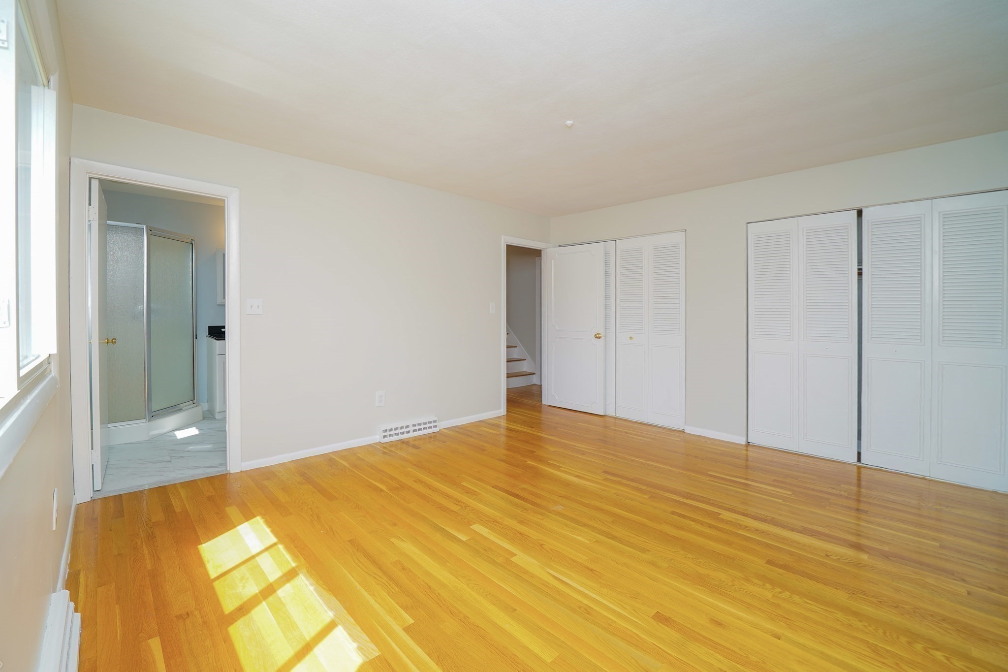 1274 Beacon # 2 Property Photo 10
