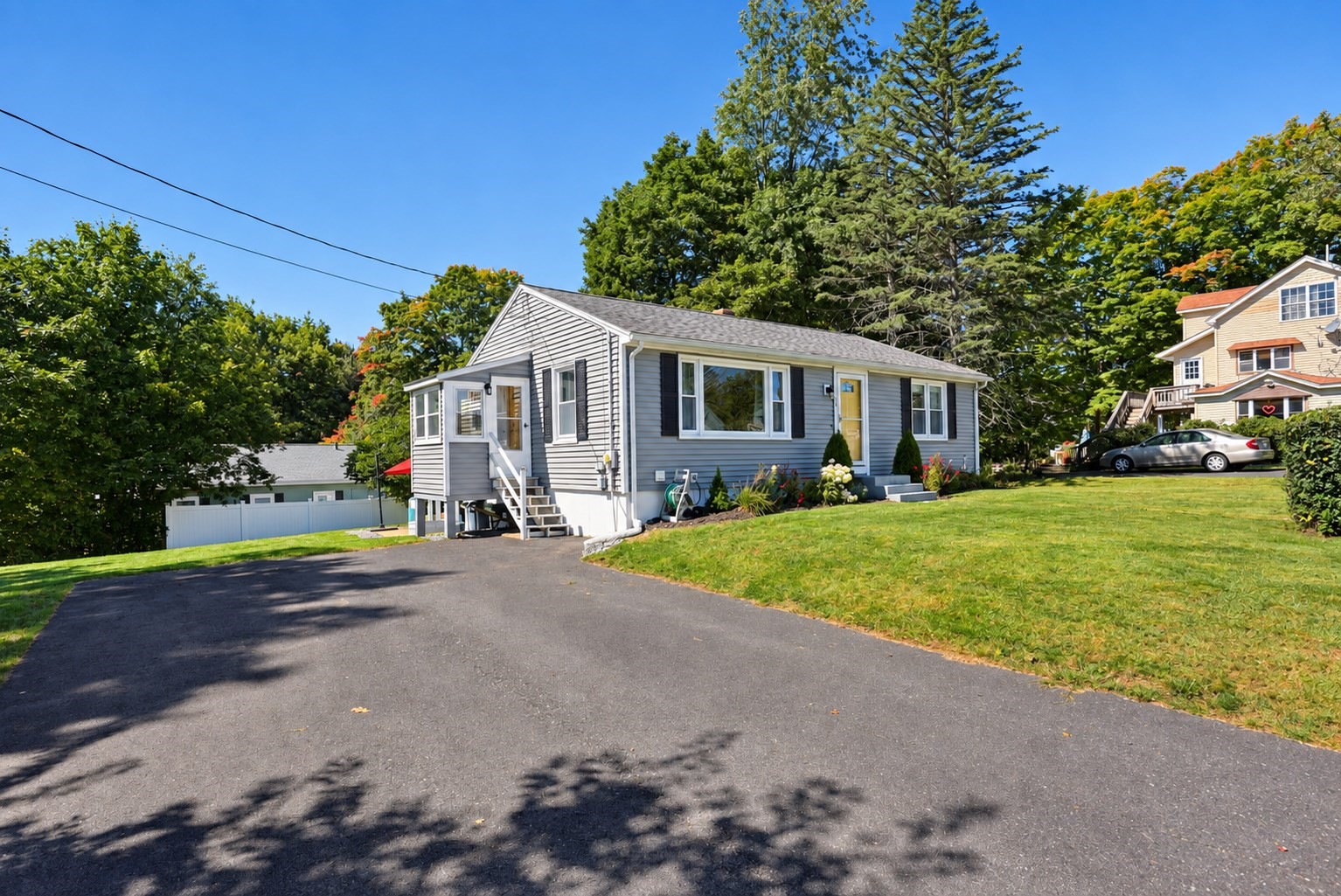 18 Longview St. Property Photo 1