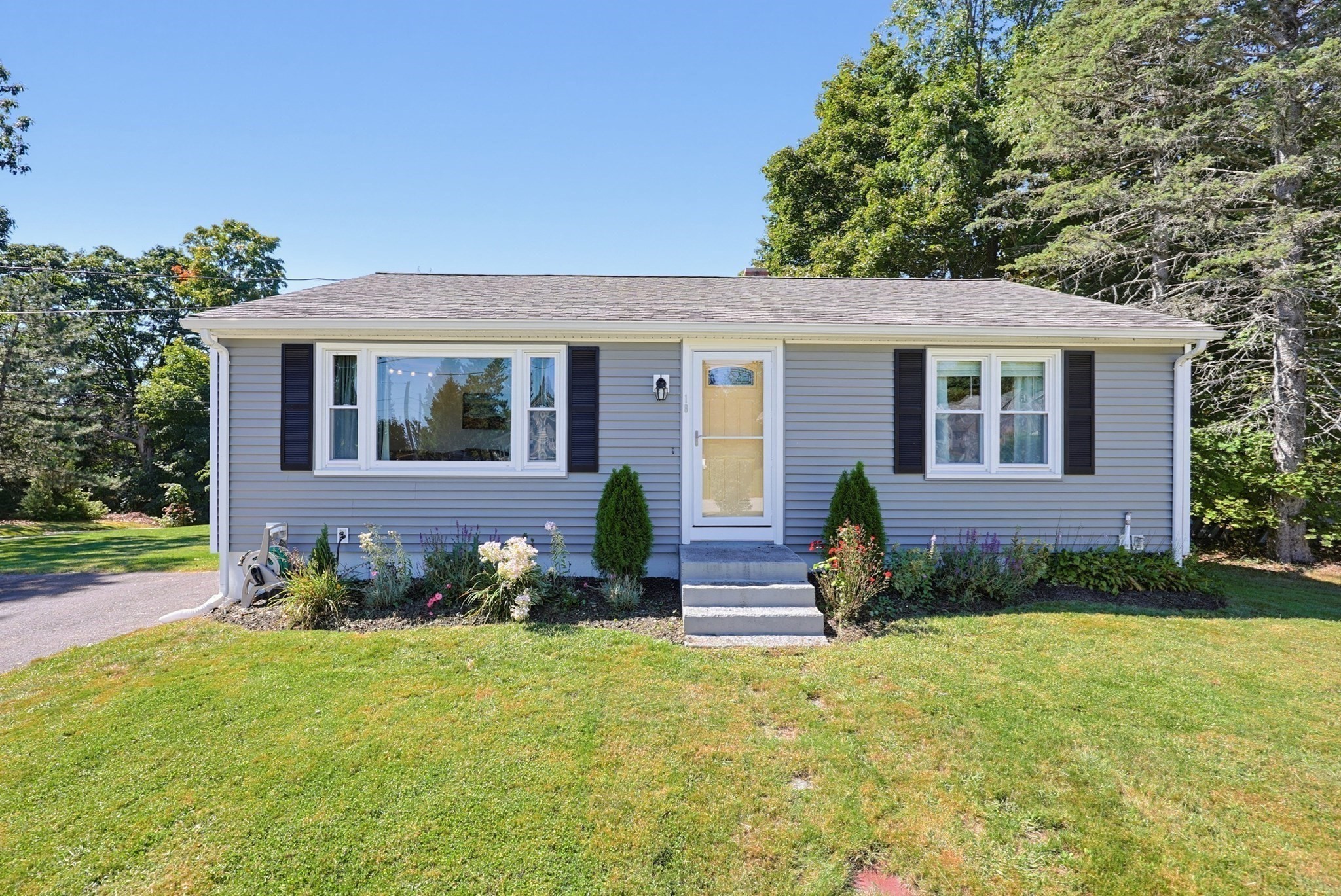 18 Longview St. Property Photo 2