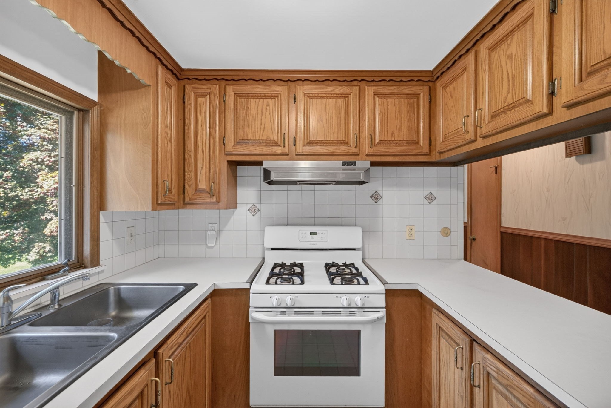 133 Cole Street Property Photo 16