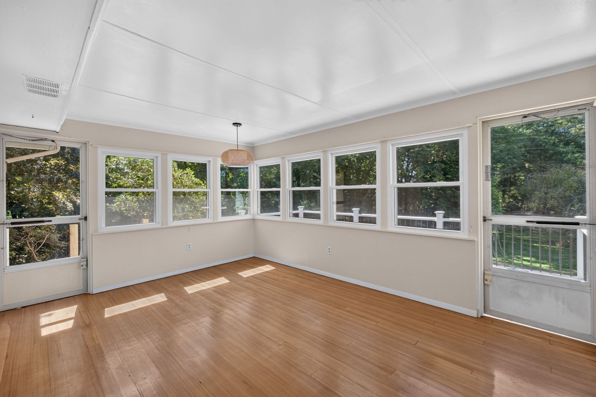 133 Cole Street Property Photo 33