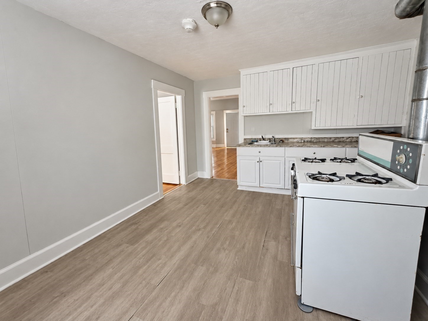 113 Spruce Property Photo 18