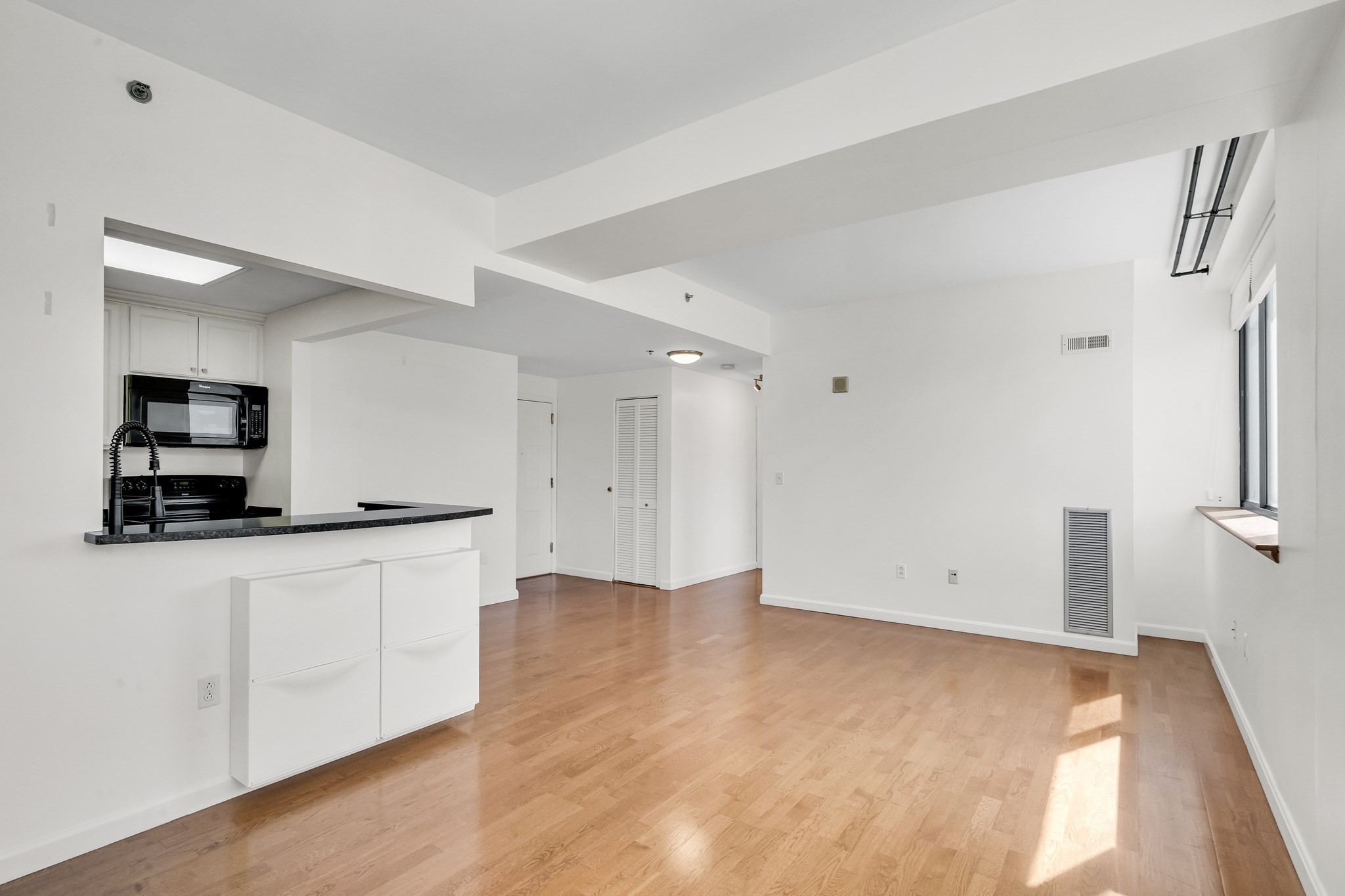 169 Monsignor Obrien Hwy # 309 Property Photo 8