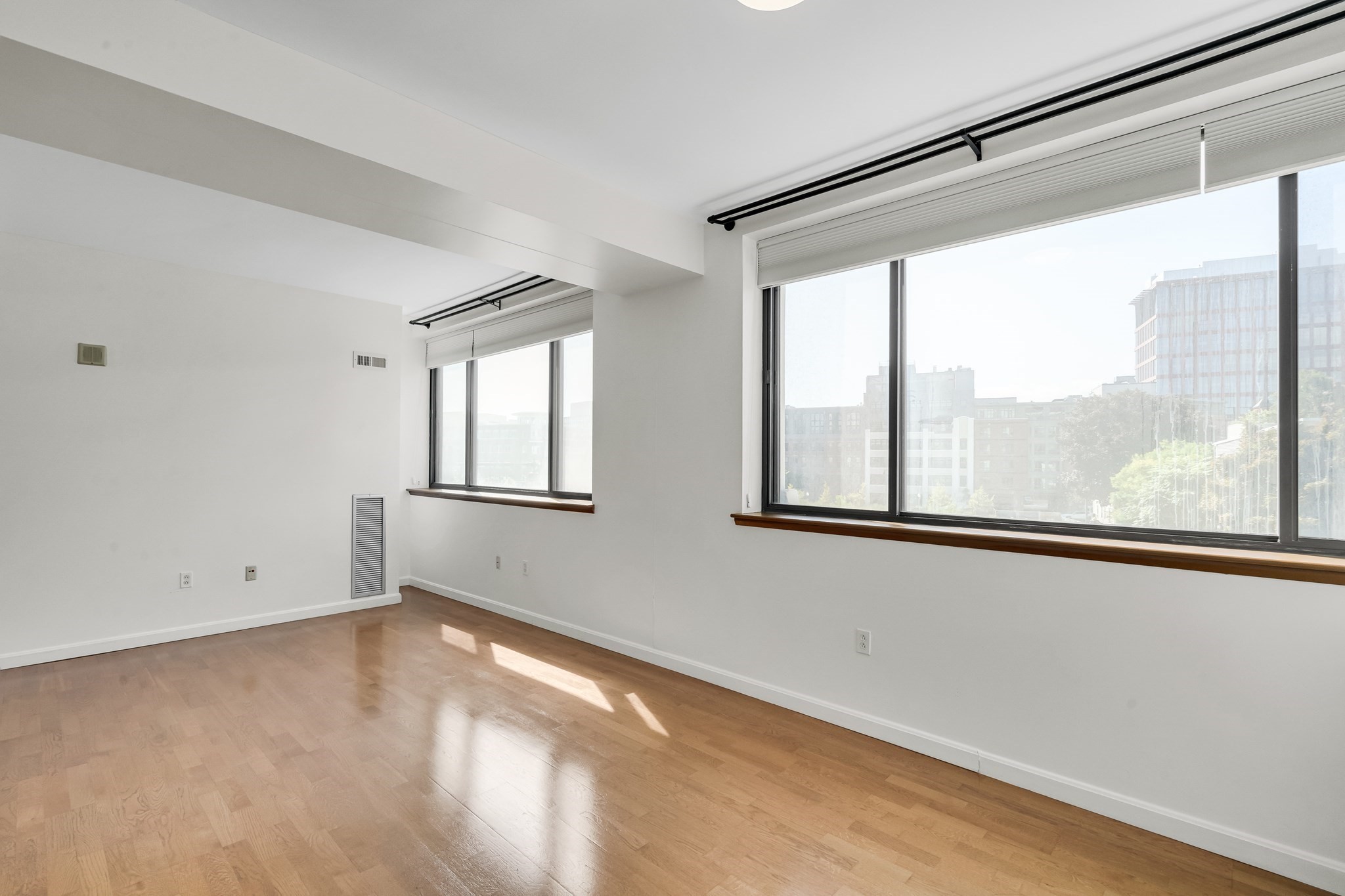 169 Monsignor Obrien Hwy # 309 Property Photo 10