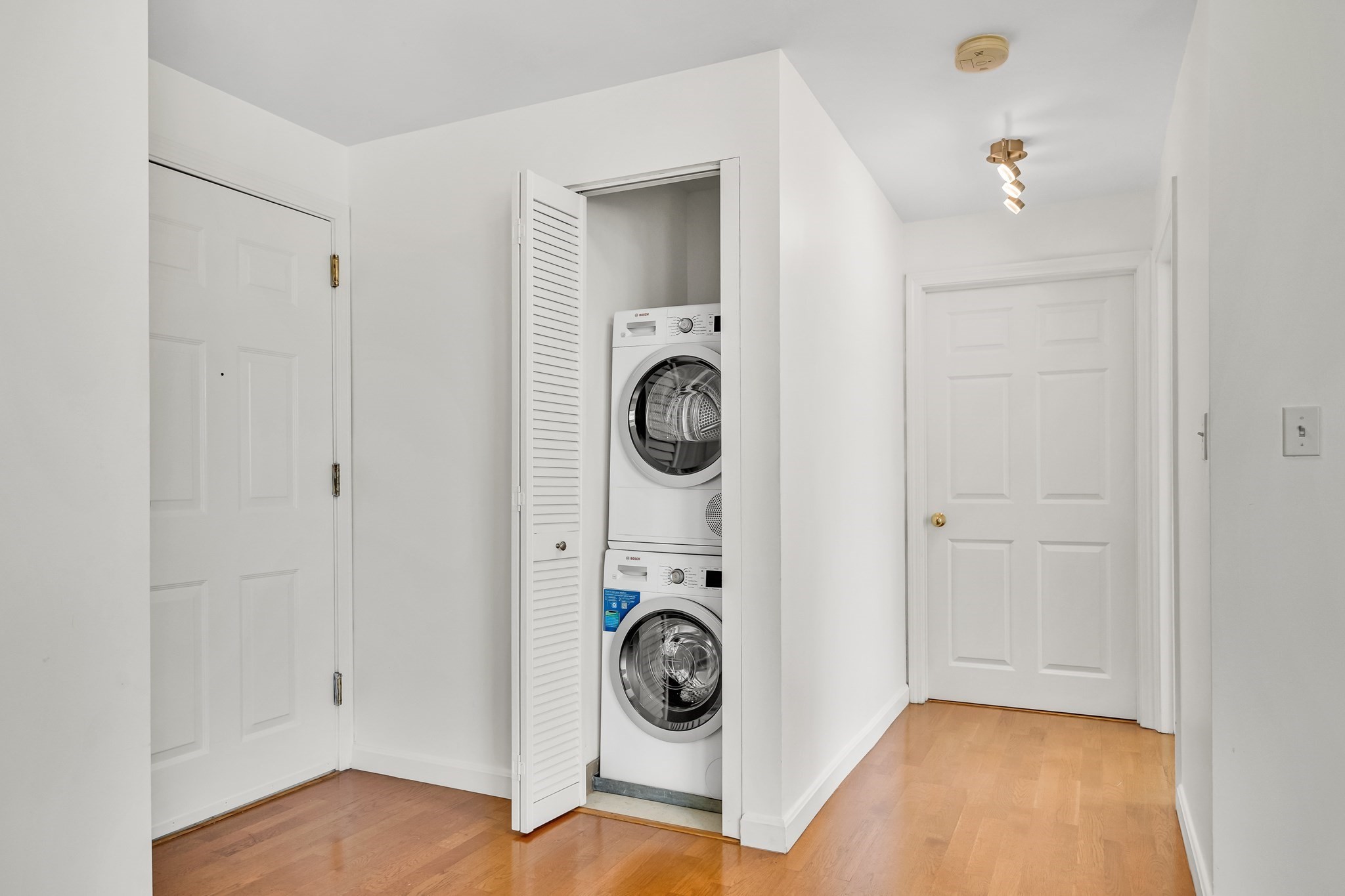 169 Monsignor Obrien Hwy # 309 Property Photo 27
