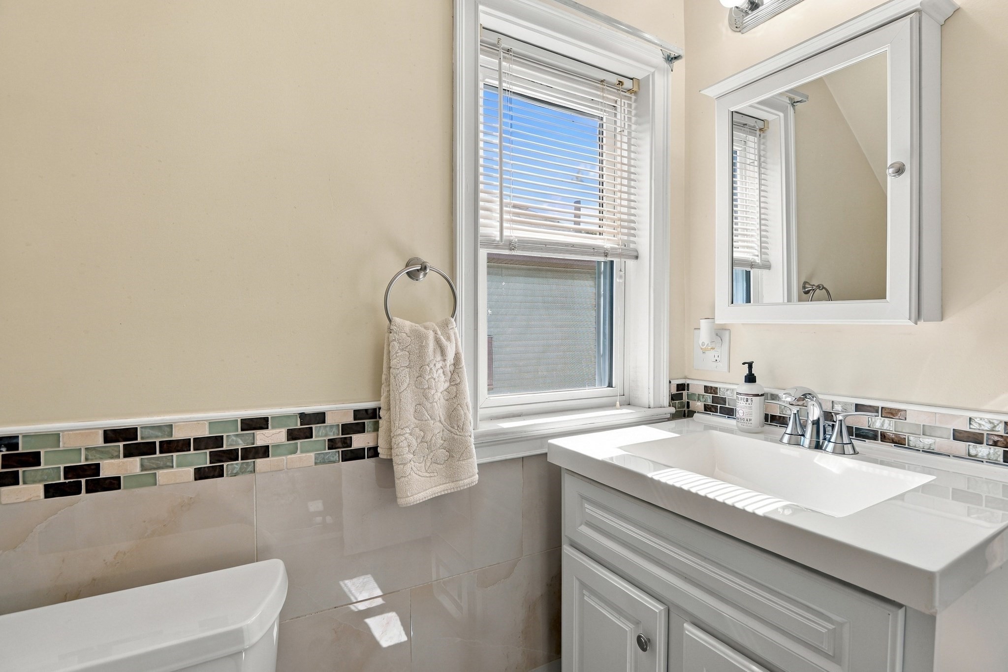 7 Geneva Avenue Property Photo 16