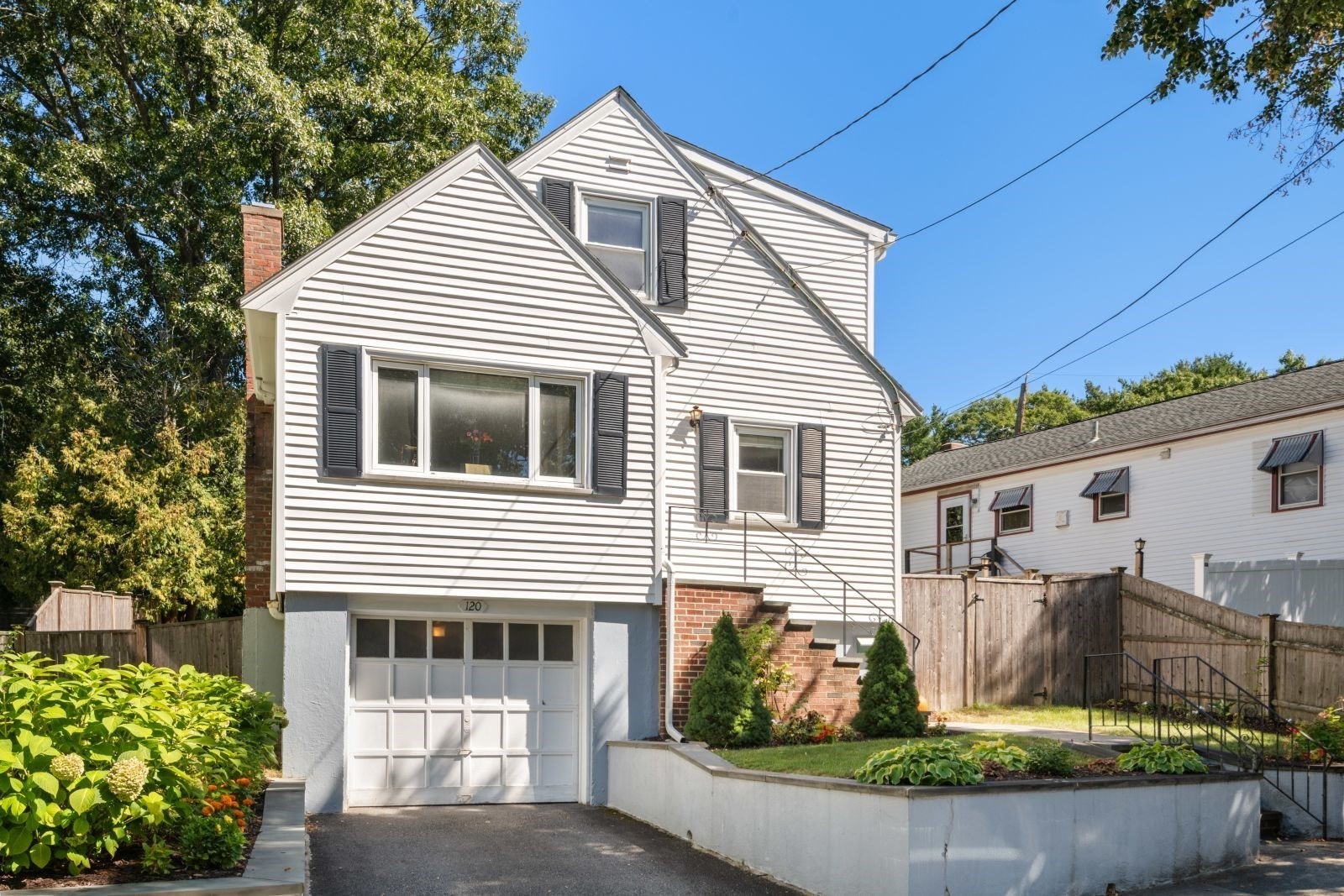 120 Vogel Street Property Photo 3