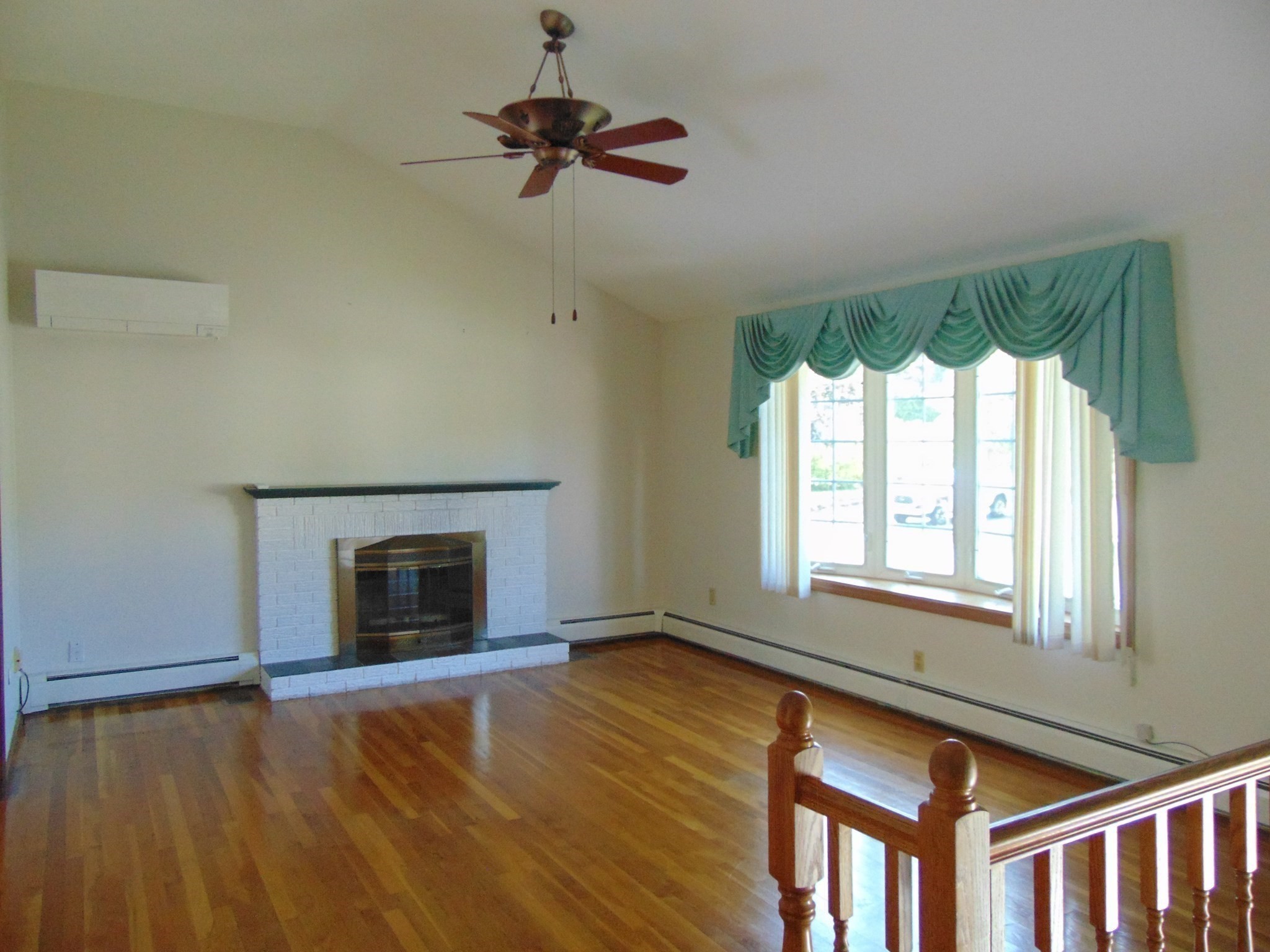 123 Eva Drive Property Photo 2