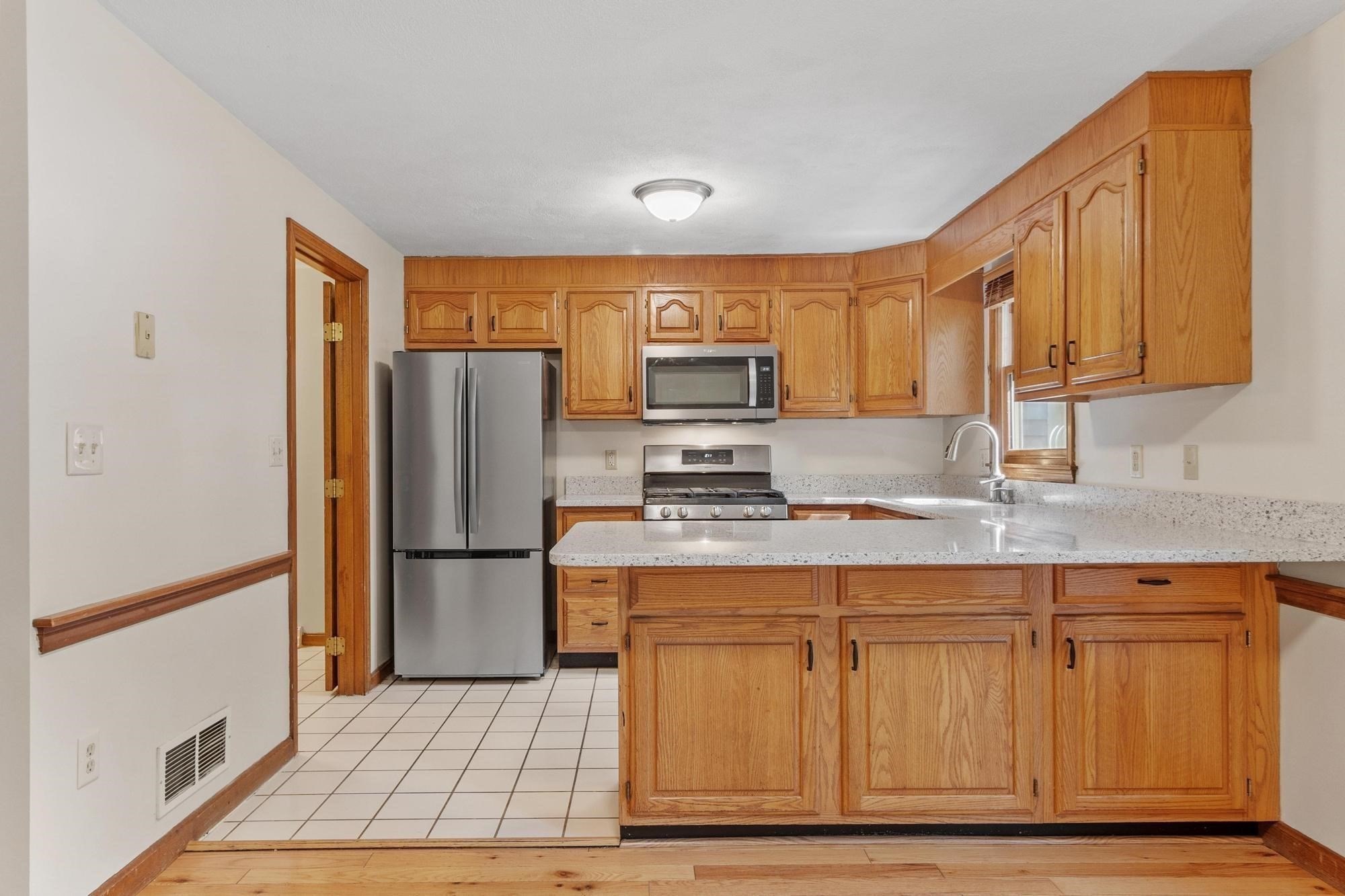 895 Wellman Avenue # 895 Property Photo 7