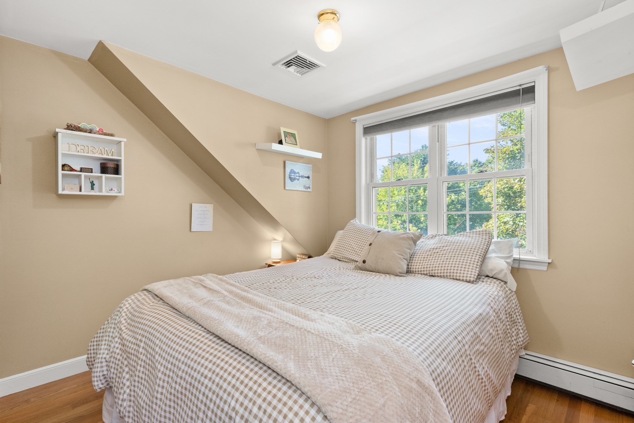 69 Hemlock St Property Photo 15