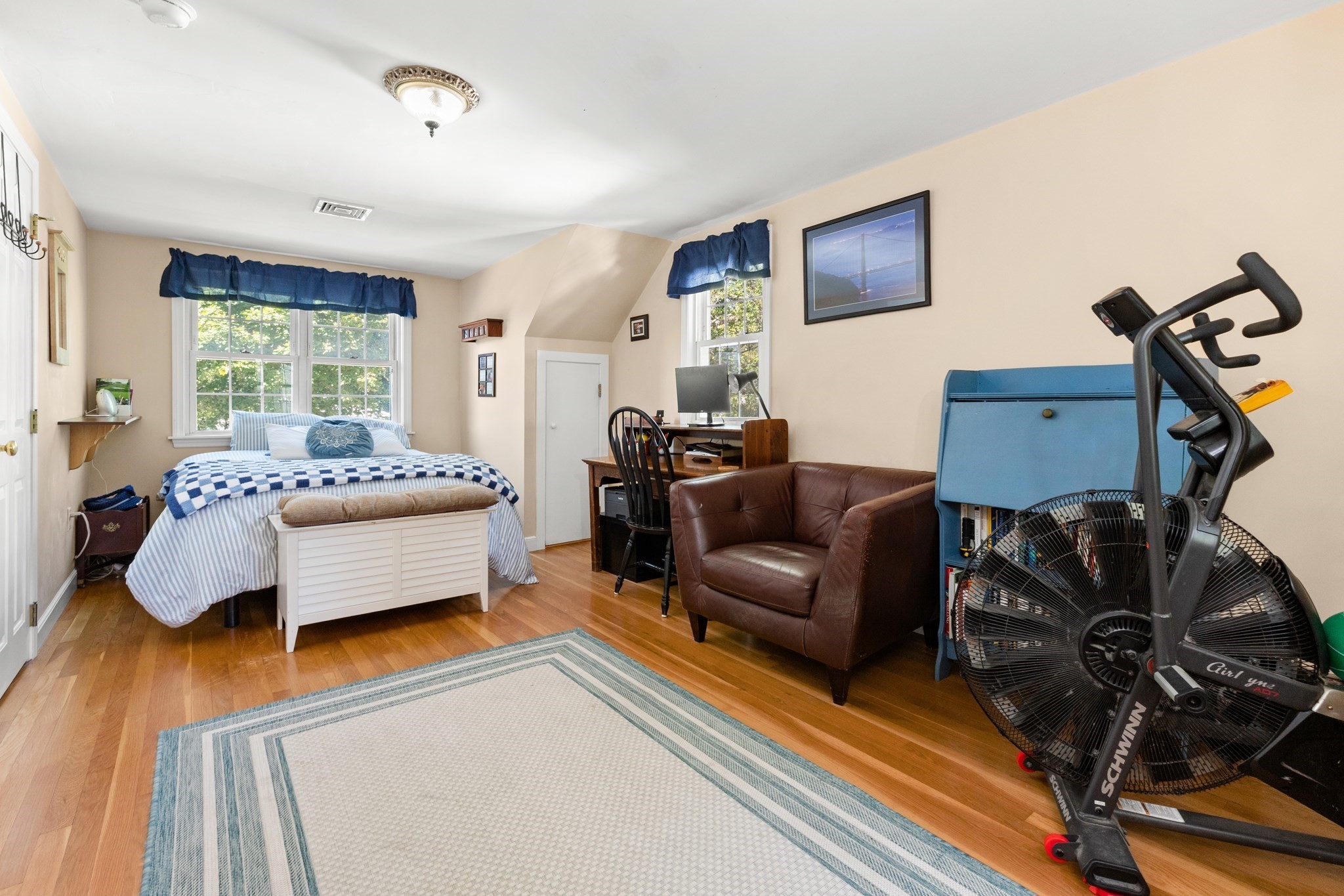 69 Hemlock St Property Photo 16