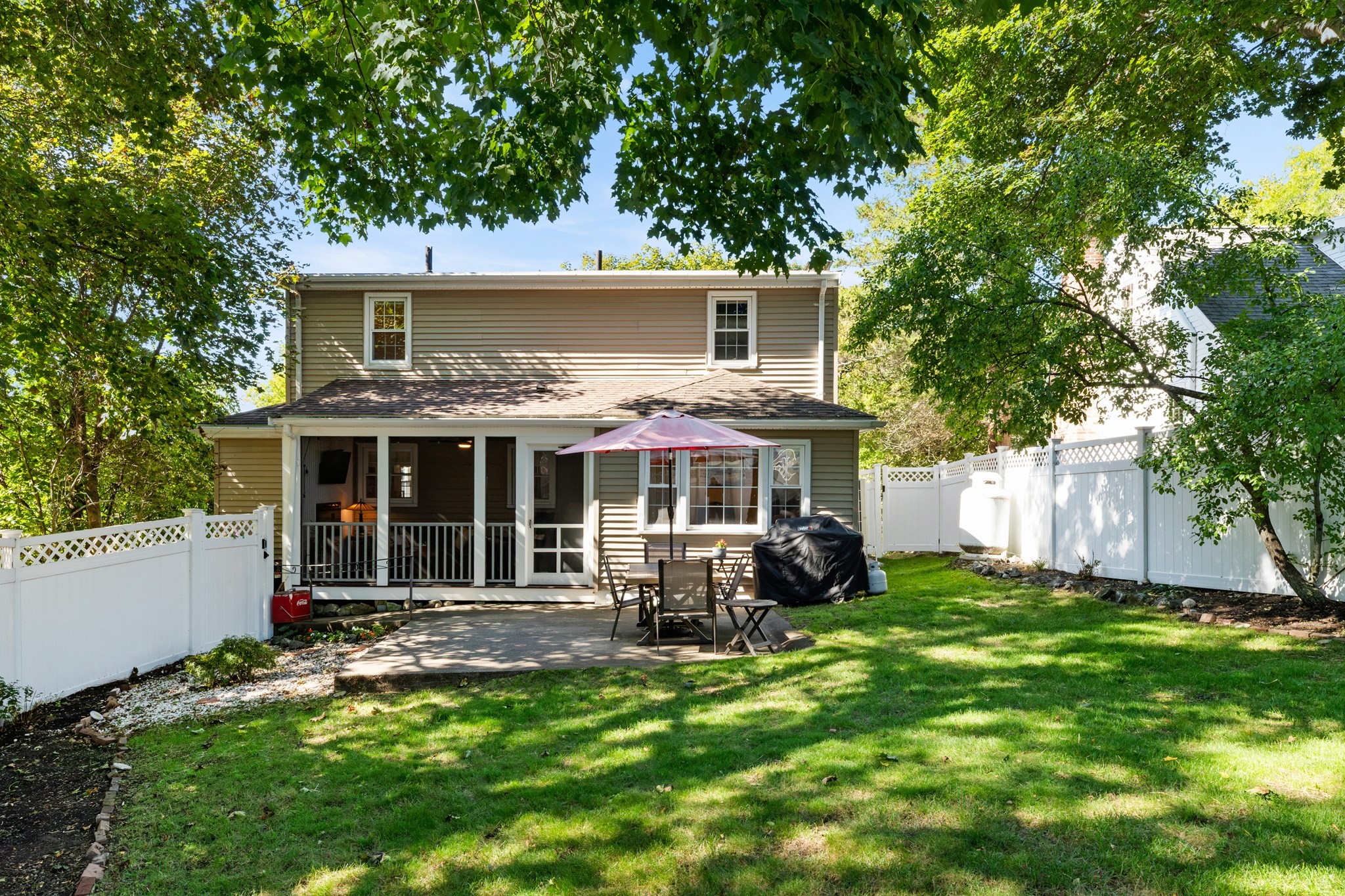 69 Hemlock St Property Photo 22