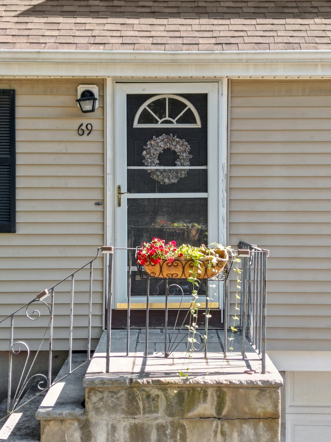 69 Hemlock St Property Photo 26