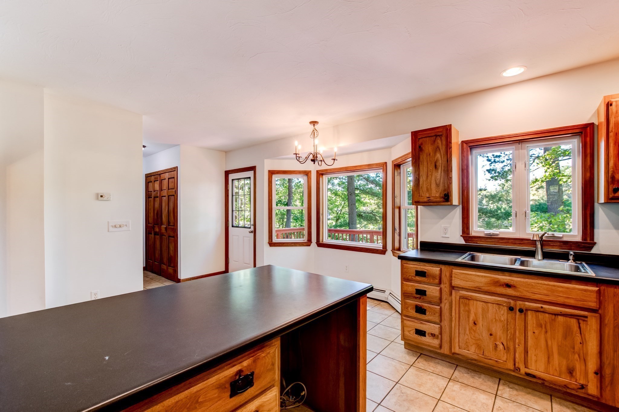 7 Suomi Road Property Photo 8