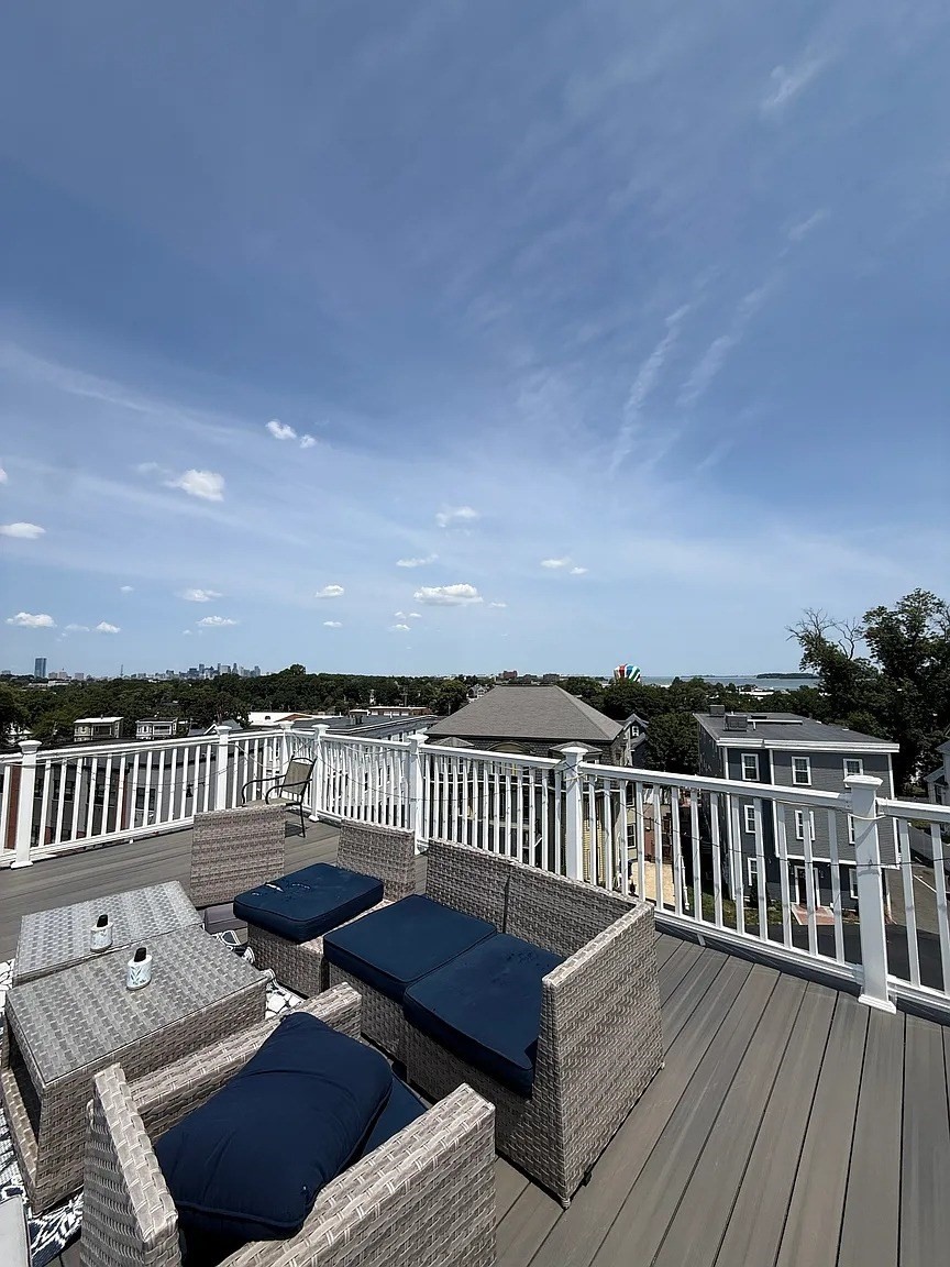107 Neponset # 3 Property Photo 1