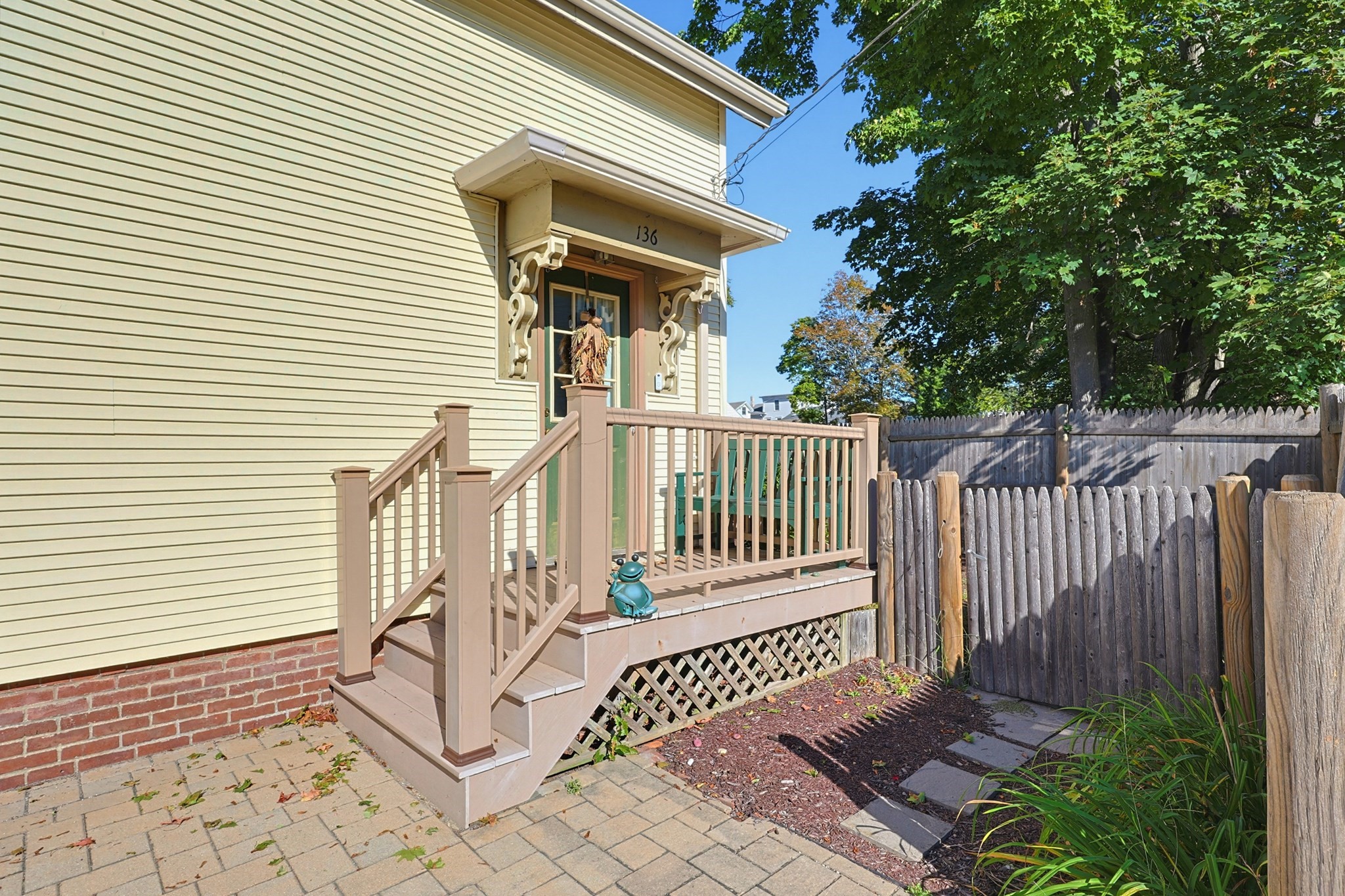 136 East Street Property Photo 2