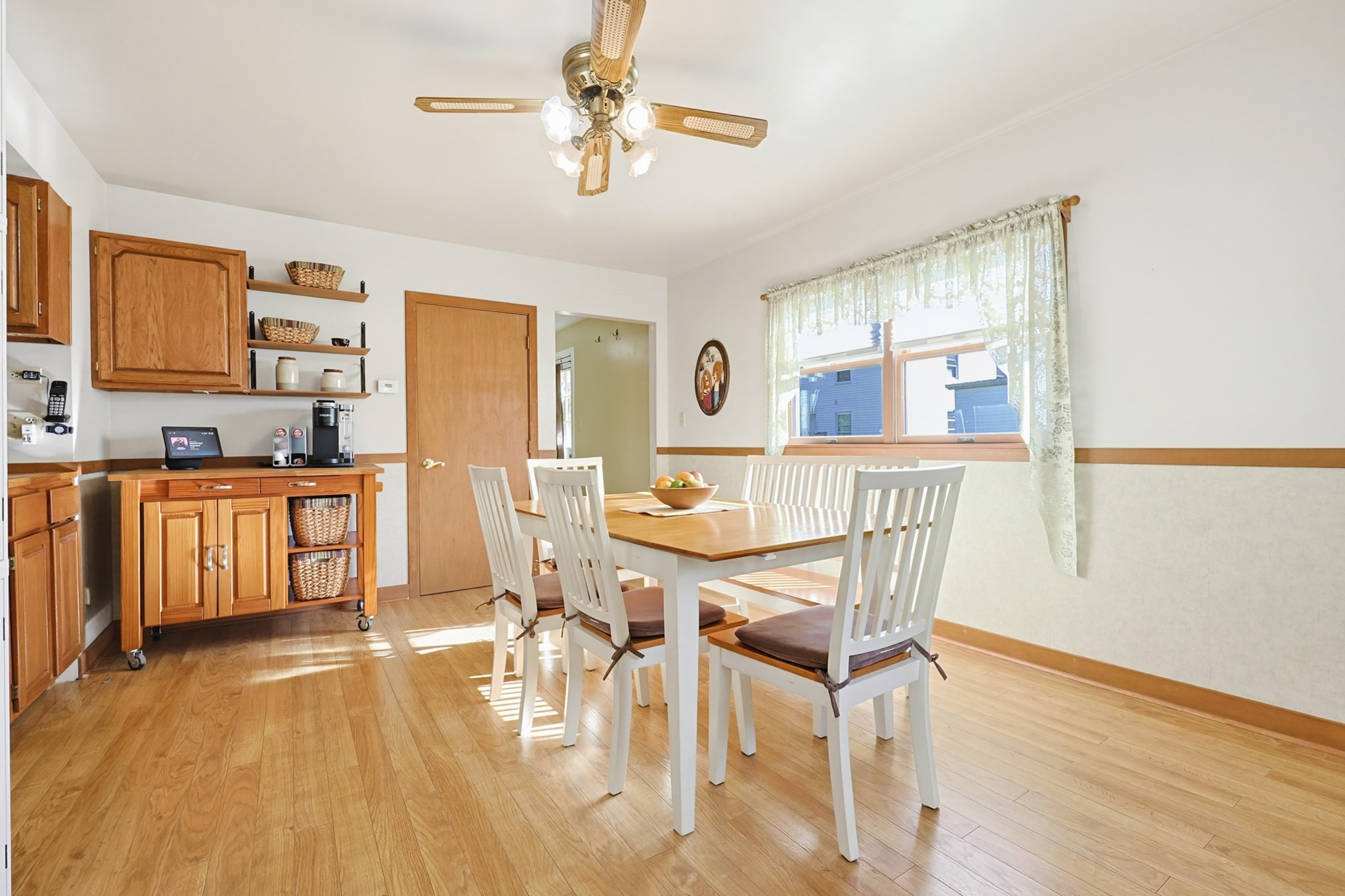 136 East Street Property Photo 9