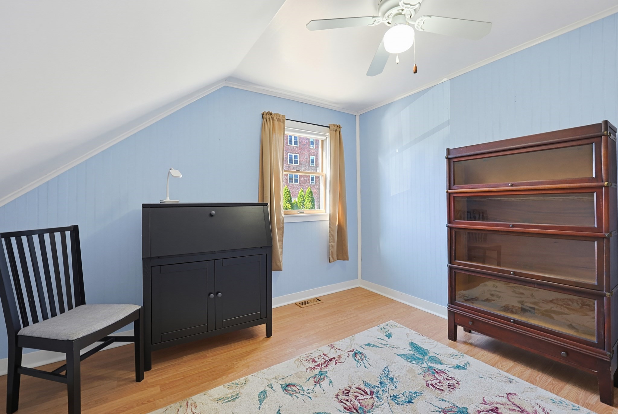 136 East Street Property Photo 23