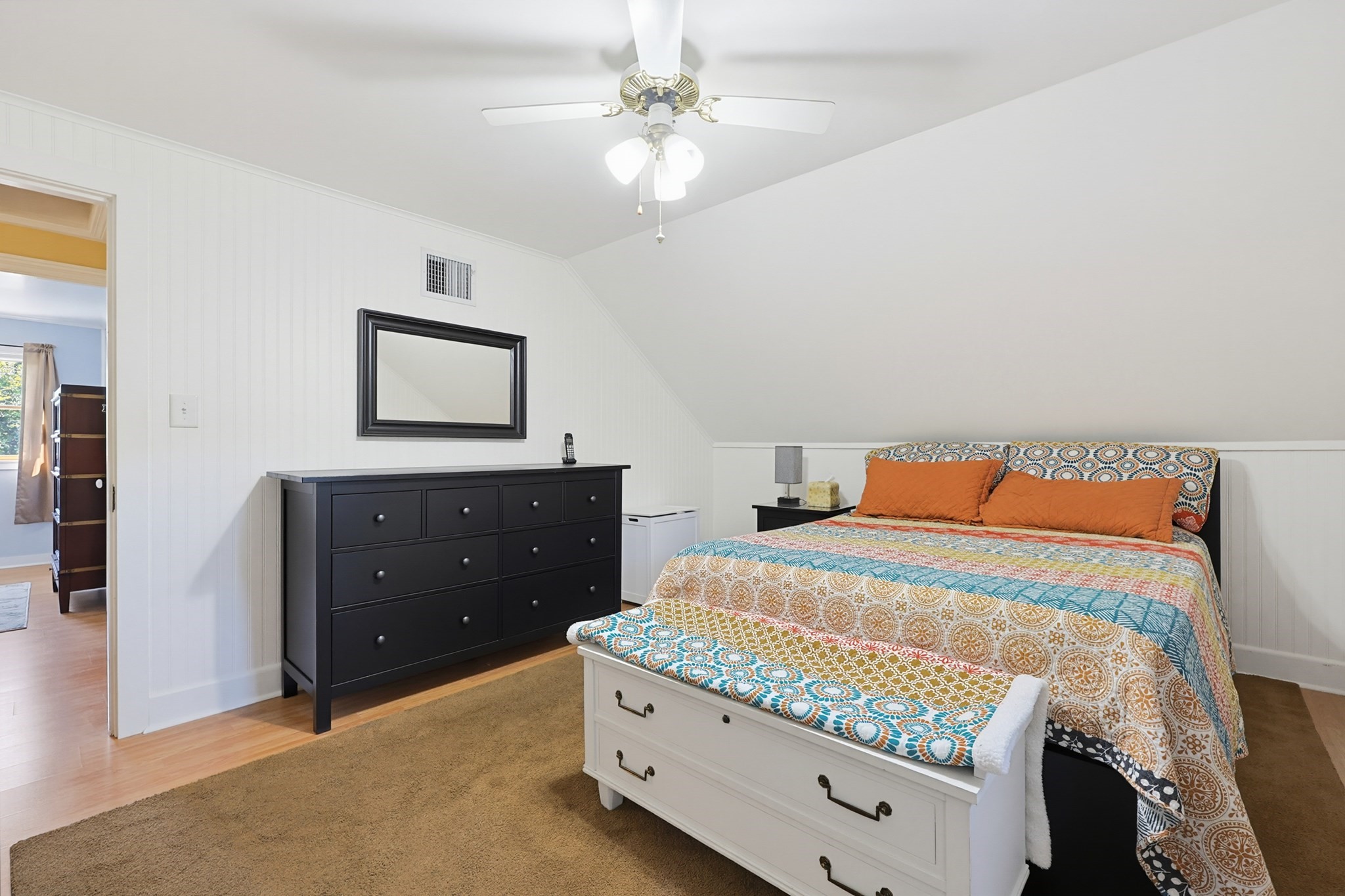 136 East Street Property Photo 27