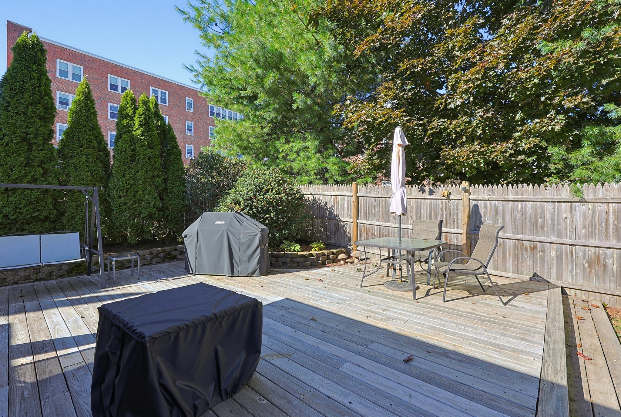 136 East Street Property Photo 30