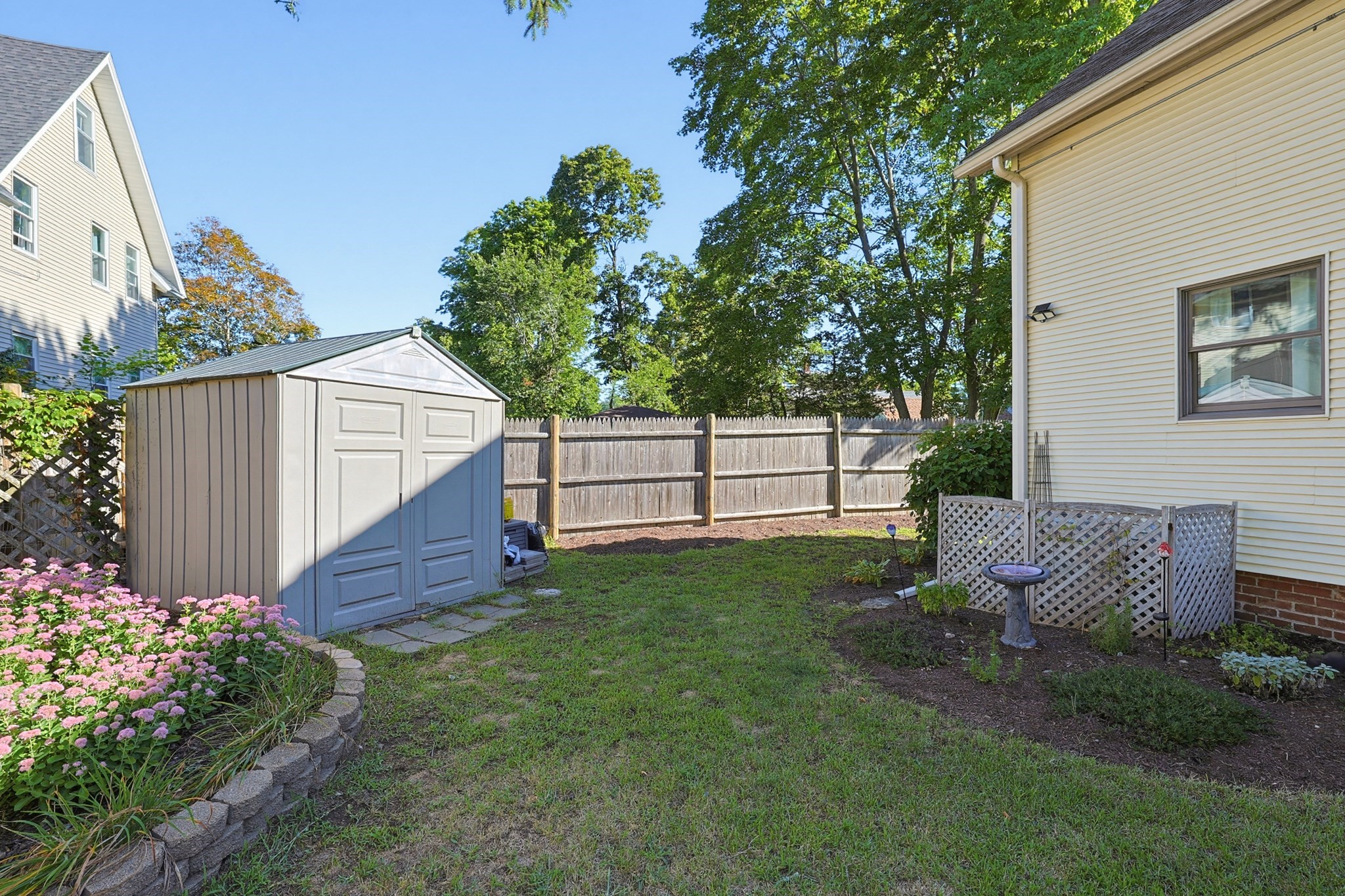 136 East Street Property Photo 34