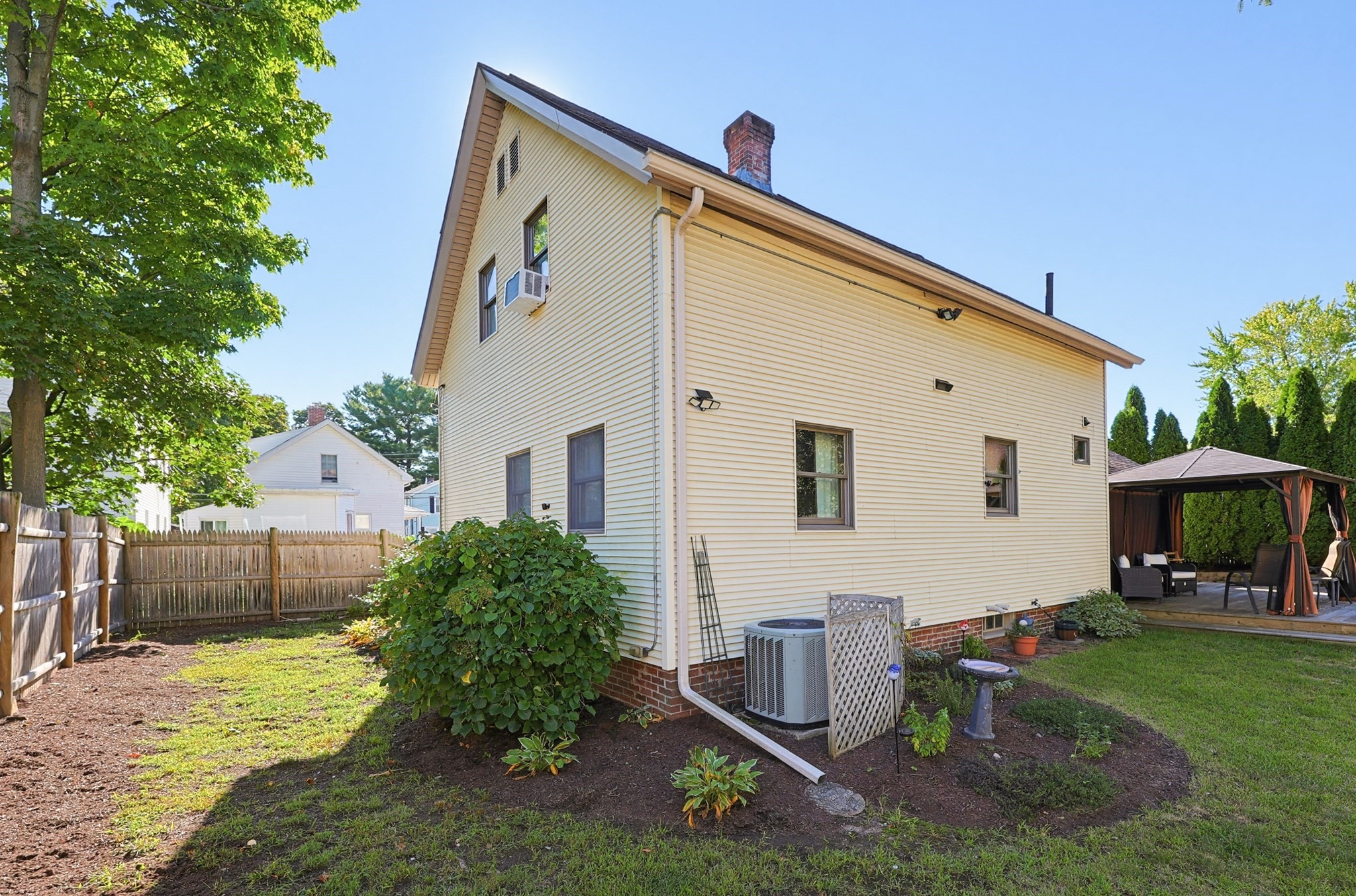 136 East Street Property Photo 35