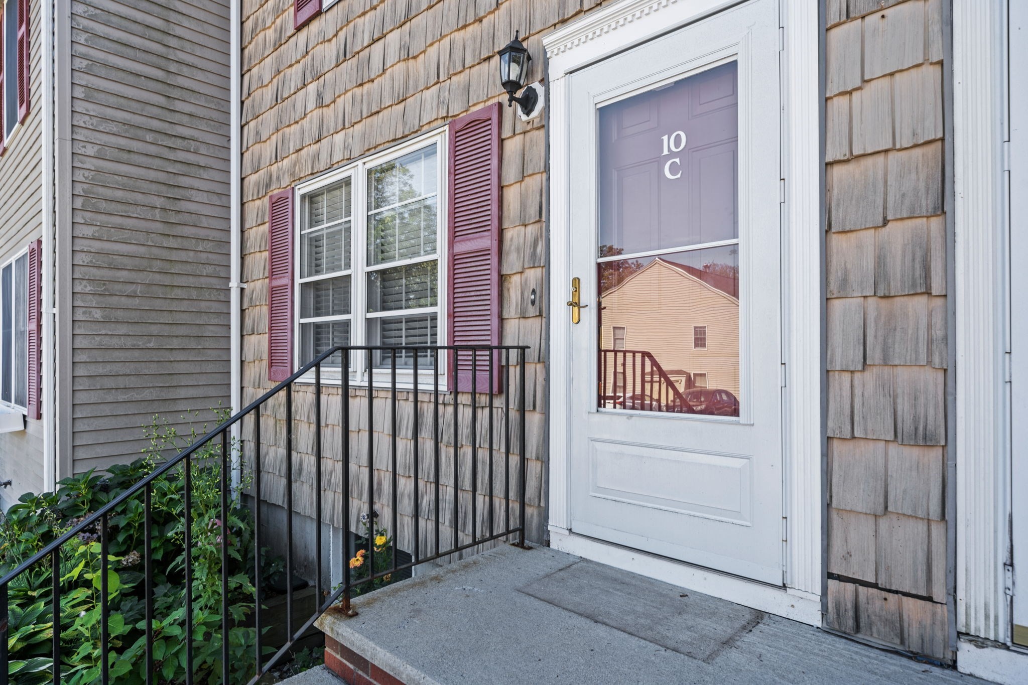 10 Oliver # C Property Photo 2