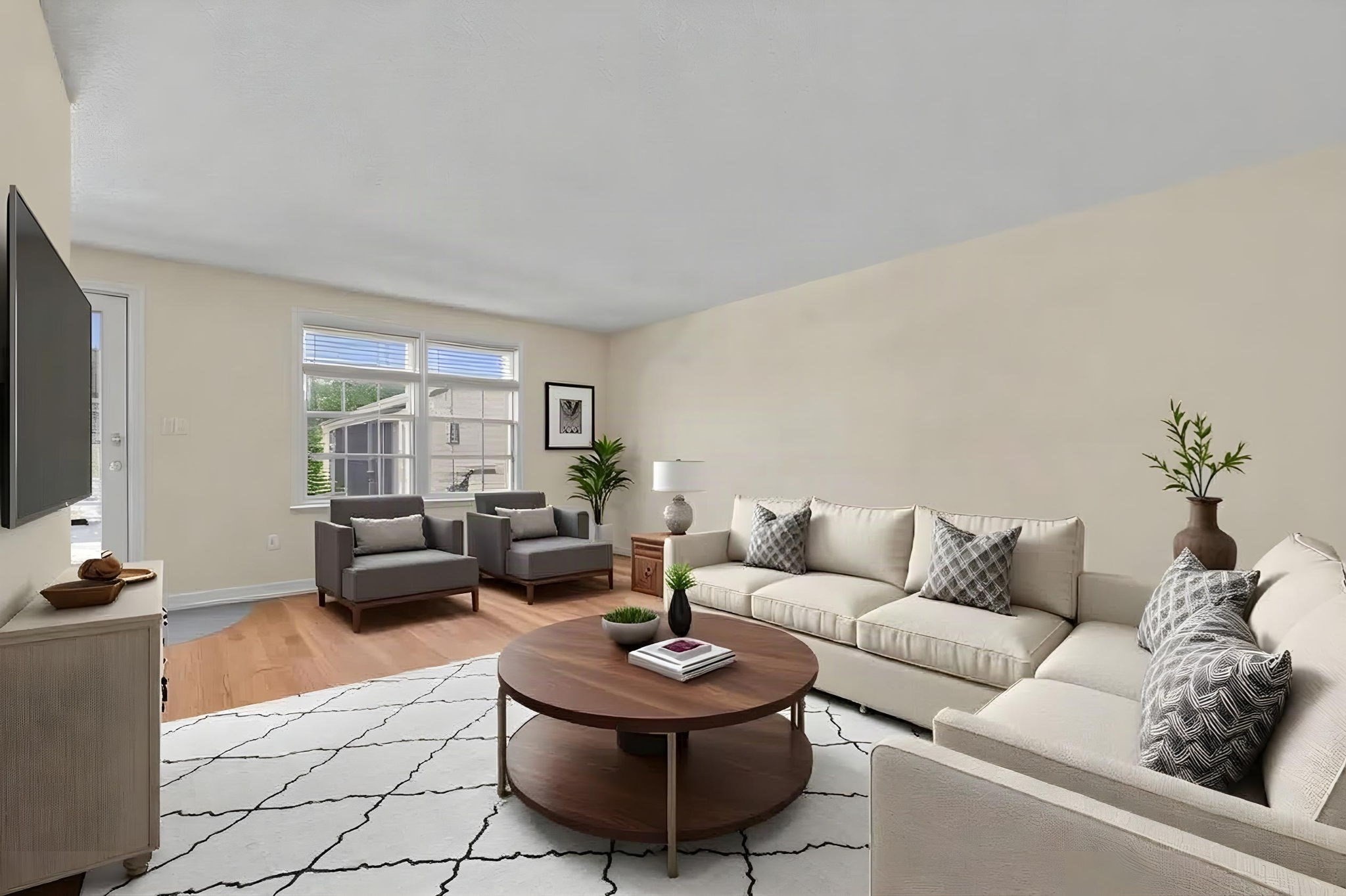 10 Oliver # C Property Photo 10