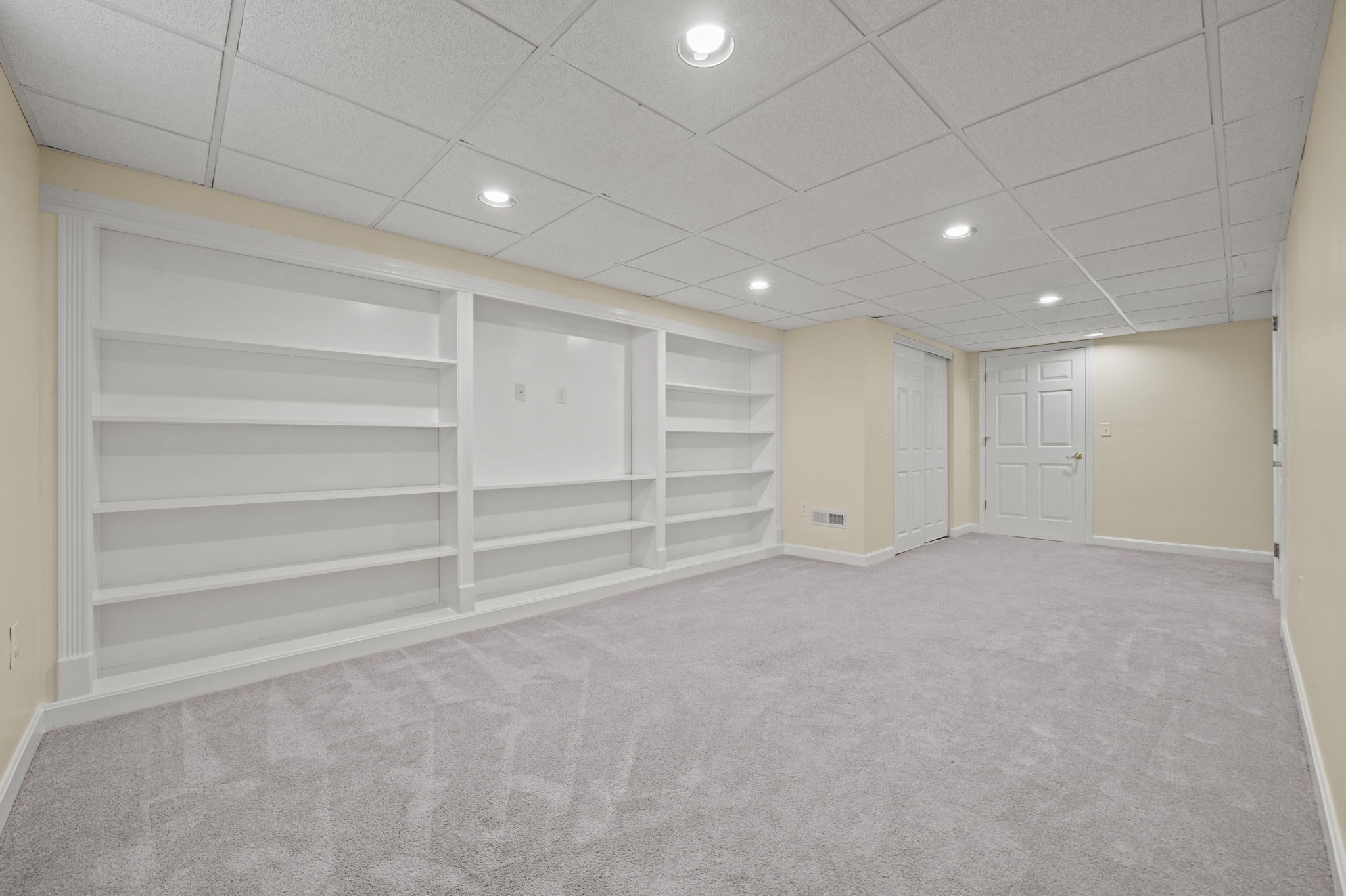 10 Oliver # C Property Photo 24