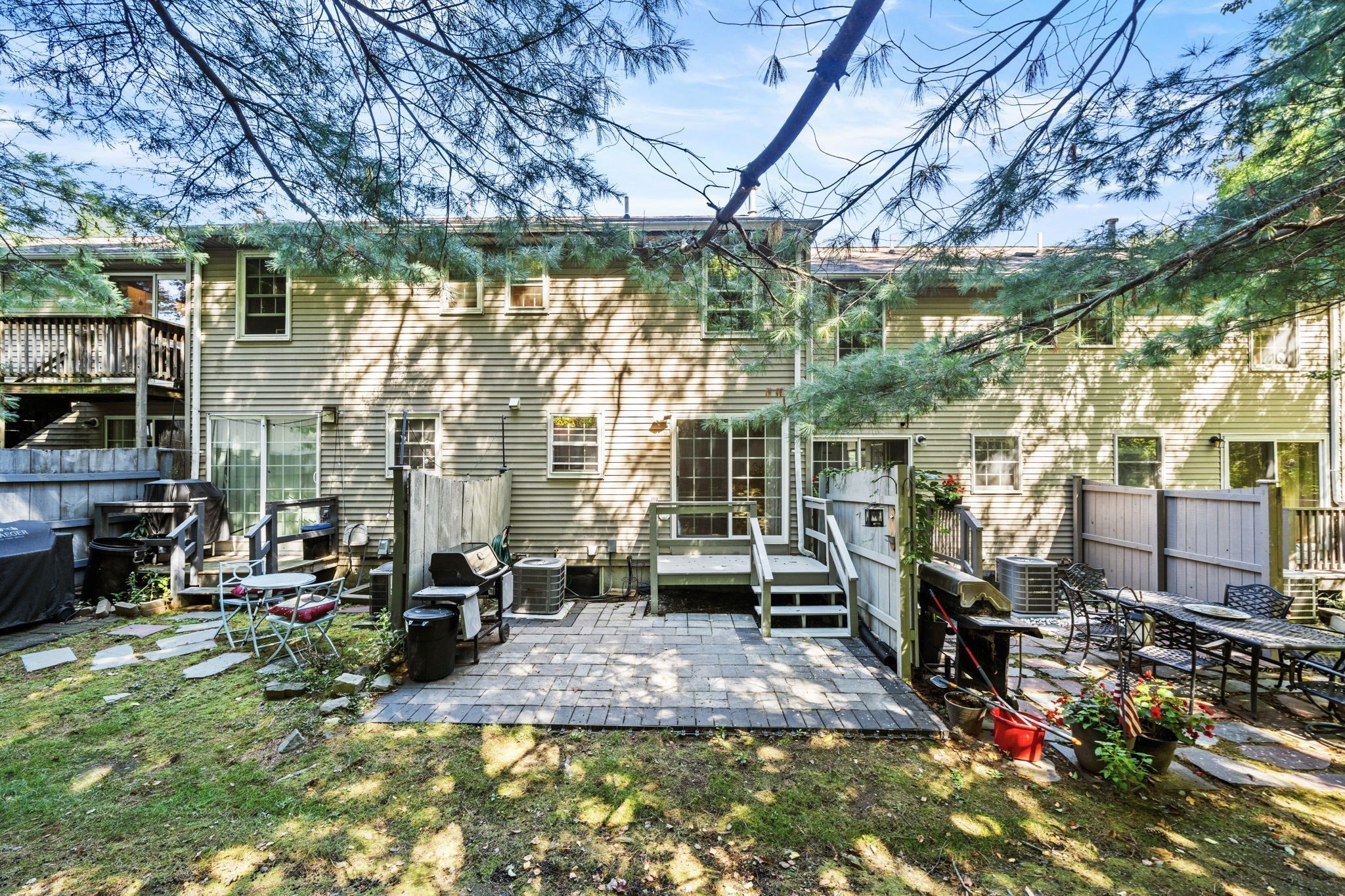10 Oliver # C Property Photo 30