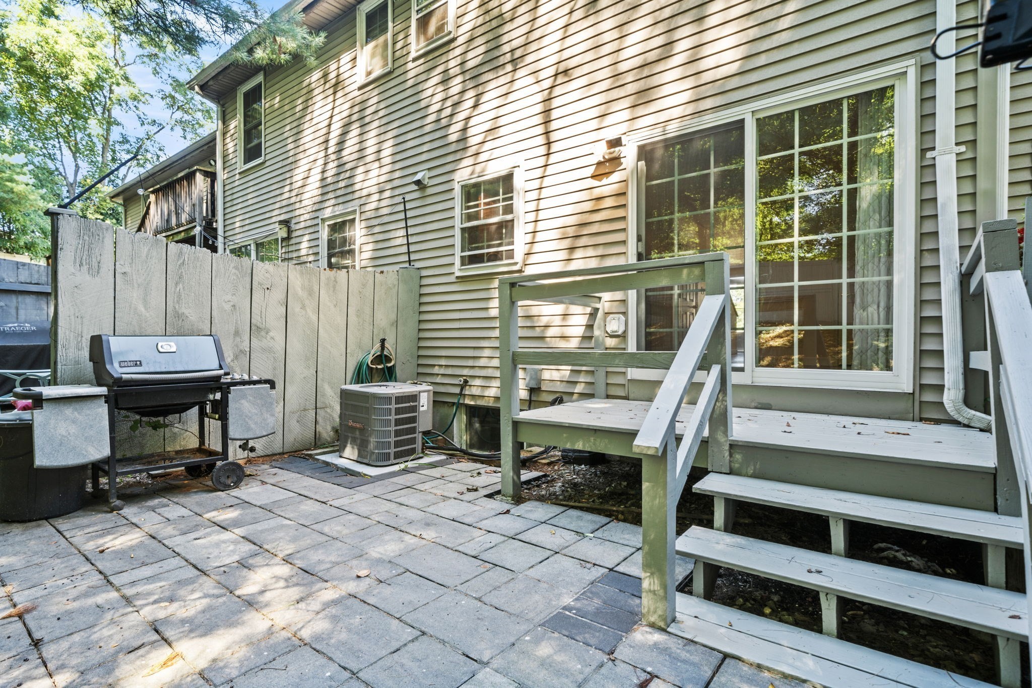 10 Oliver # C Property Photo 31