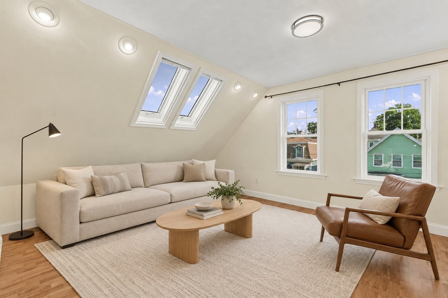 51 Albion St # B Property Photo 1
