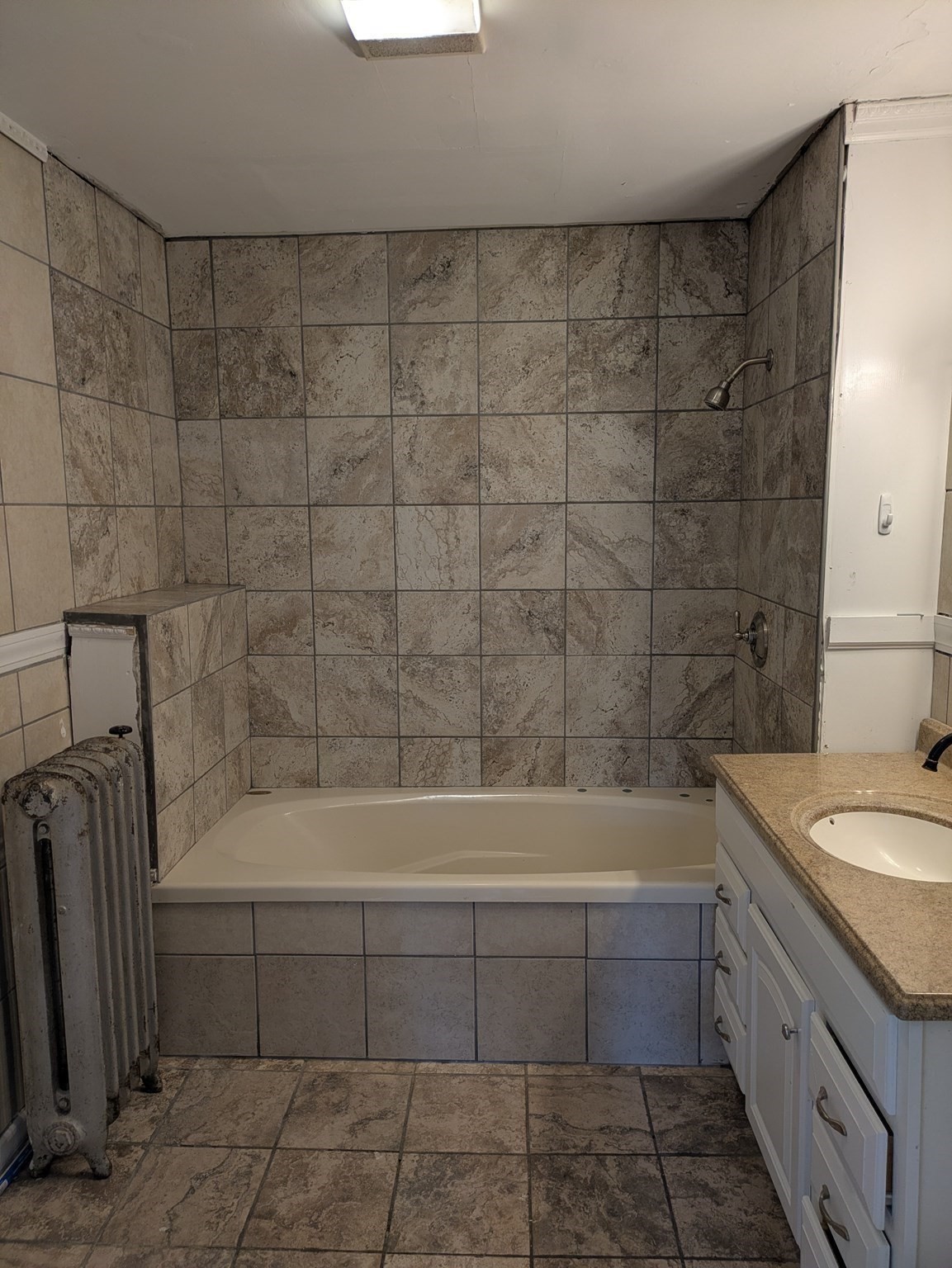 210 Albemarle St Property Photo 13