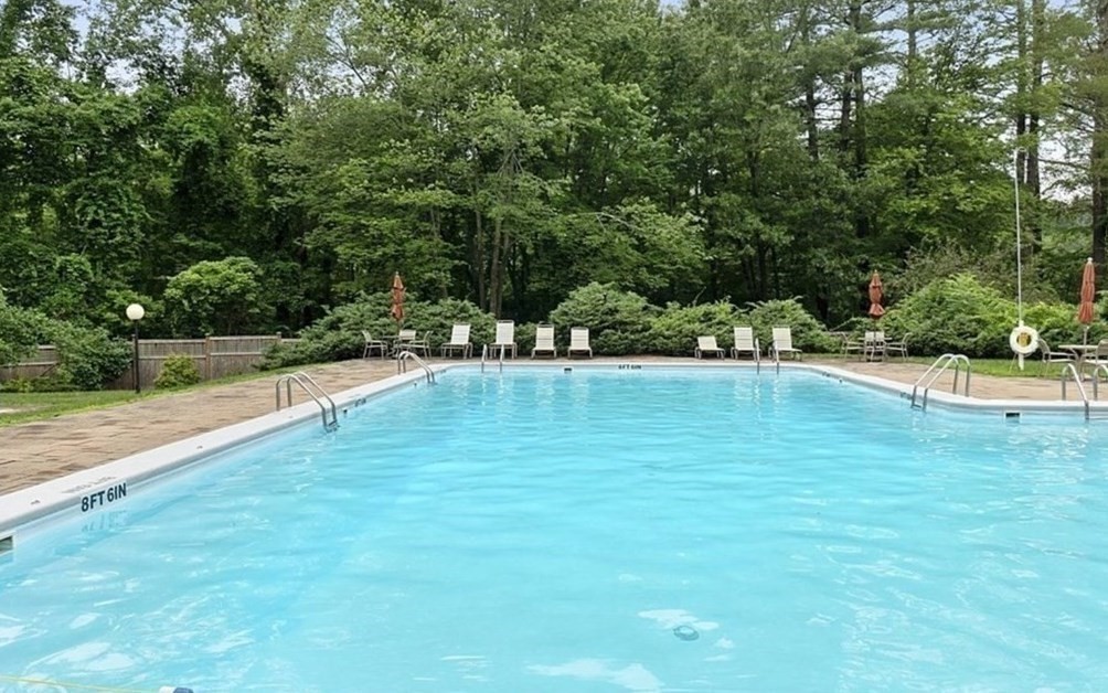 604 Old Stone Brook # 4 Property Photo 10