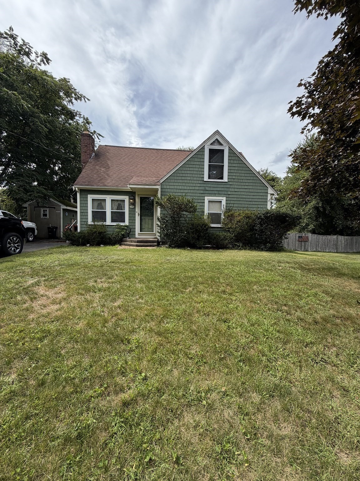 211 Alger St Property Photo 1