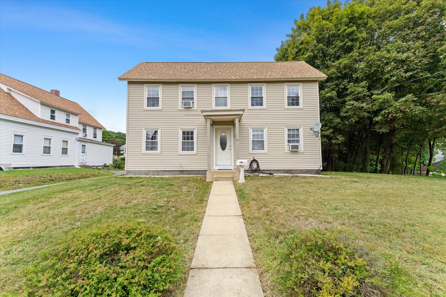 191 Pleasant St Property Photo 1