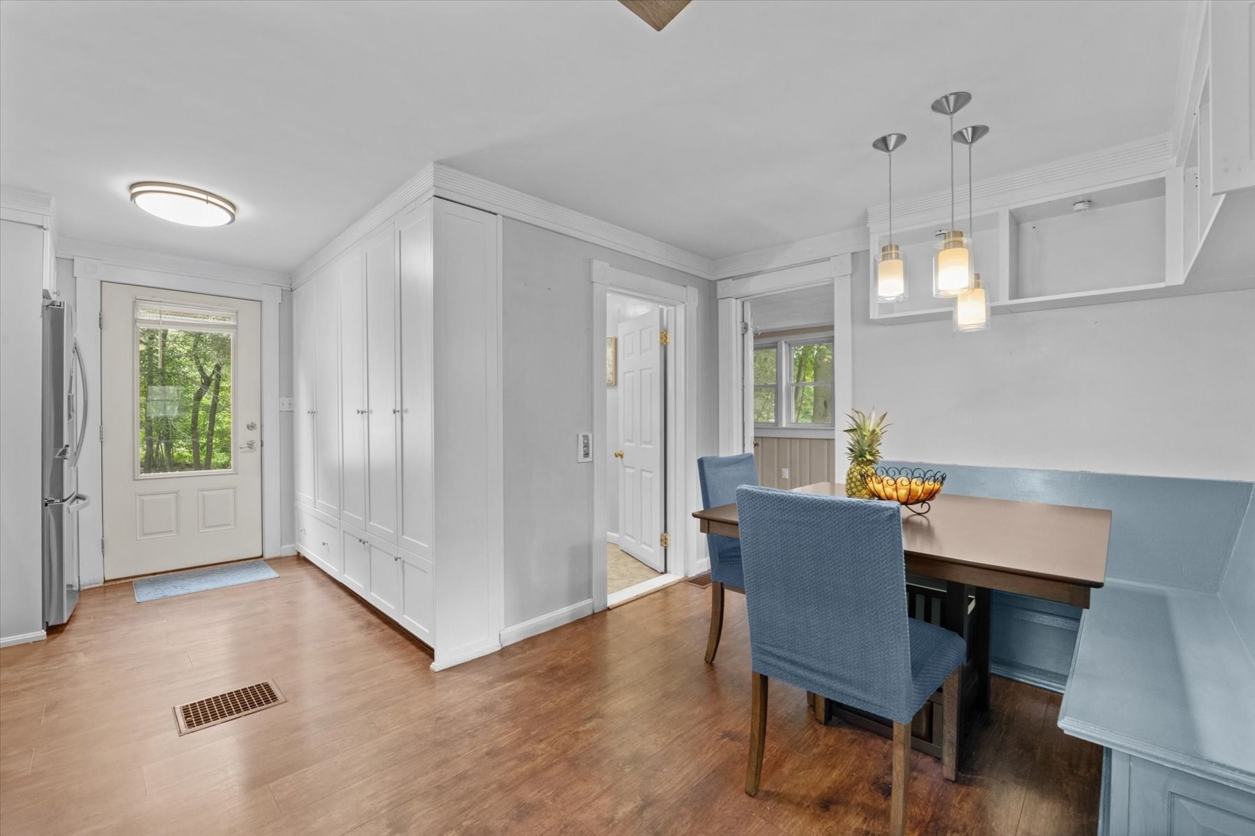 191 Pleasant St Property Photo 8