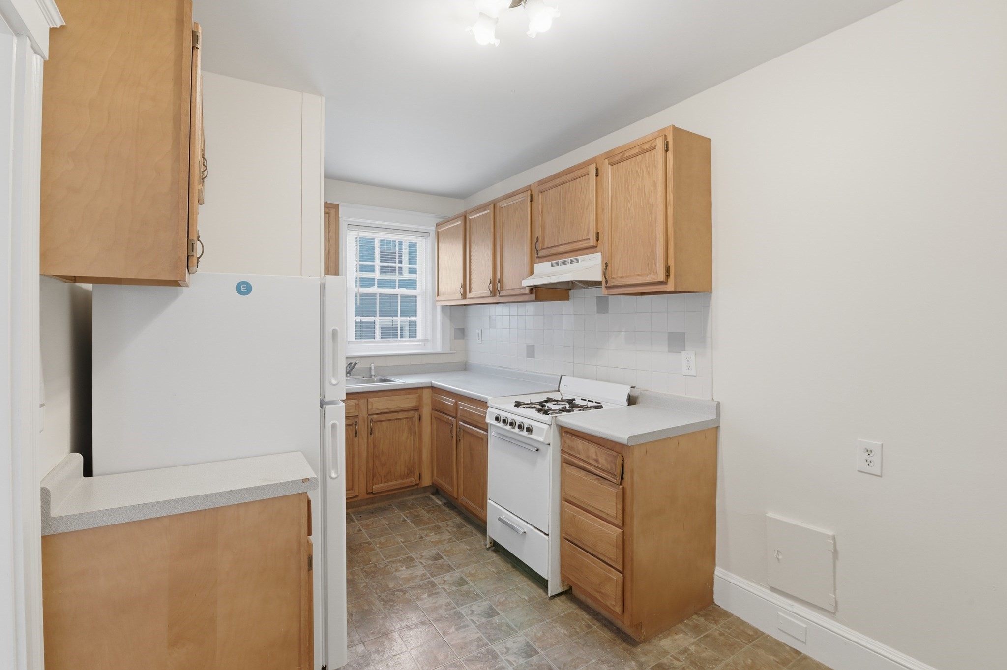 17 Greenleaf Street # 12 Property Photo 1
